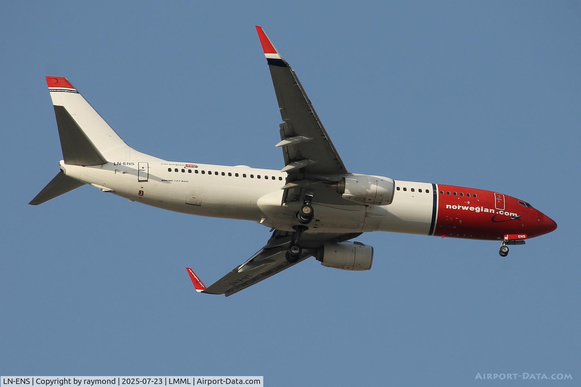 LN-ENS, 2017 Boeing 737-8JP C/N 42281, Boeing 737-8JP reg LN-ENS of Norwegian Air Shuttle on long finals for RW13 Malta.