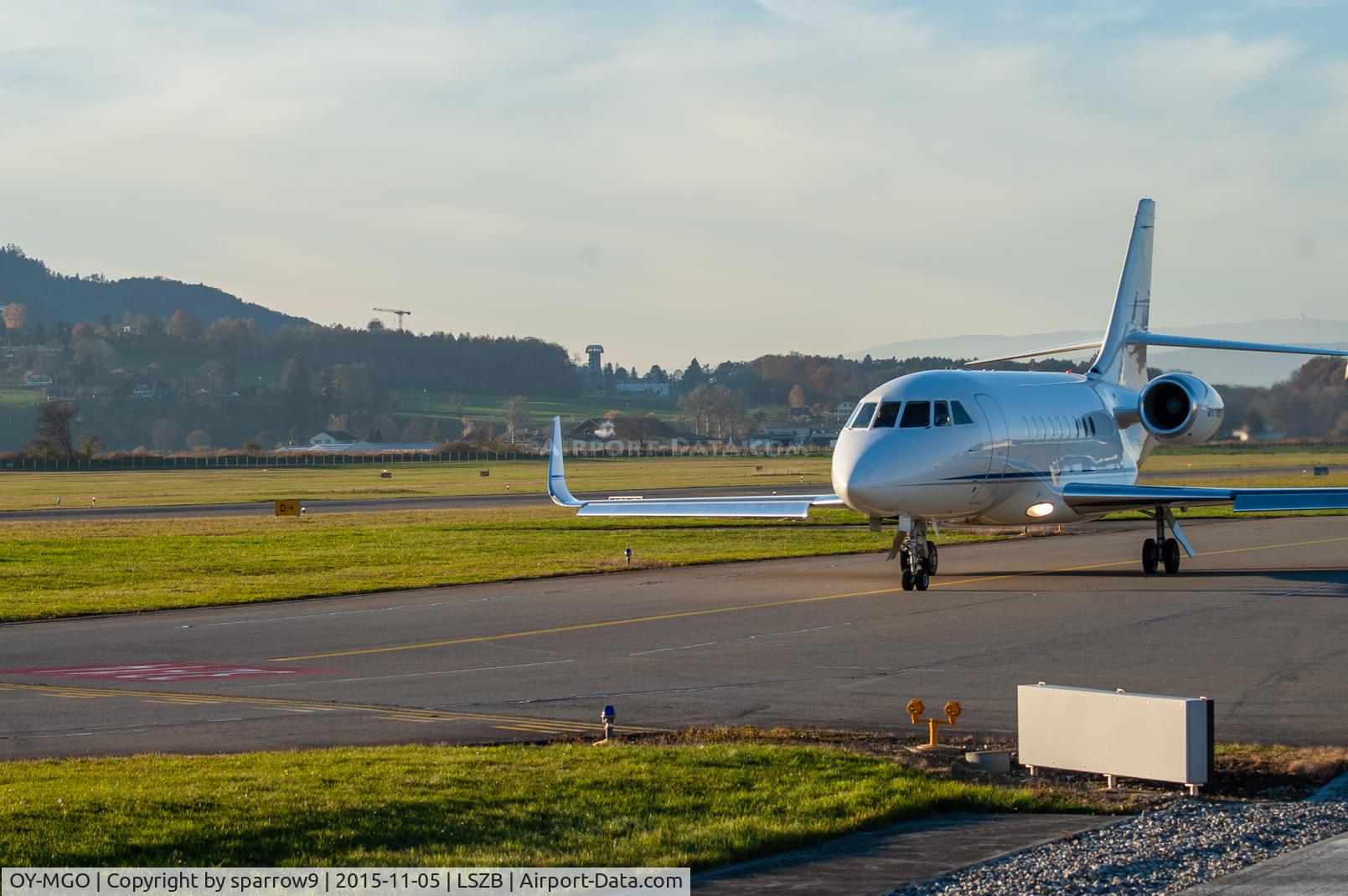 OY-MGO, 2010 Dassault Falcon 2000EX C/N 161, To holding point 32