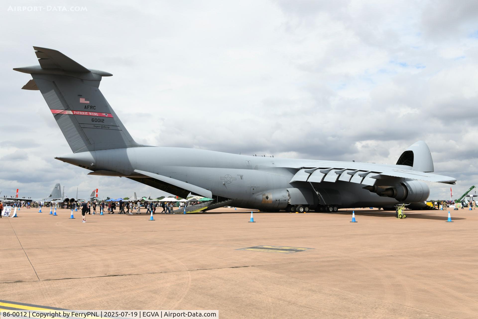 86-0012, 1986 Lockheed C-5B Galaxy C/N 500-0098, C5 Galaxy parked at RIAT 25