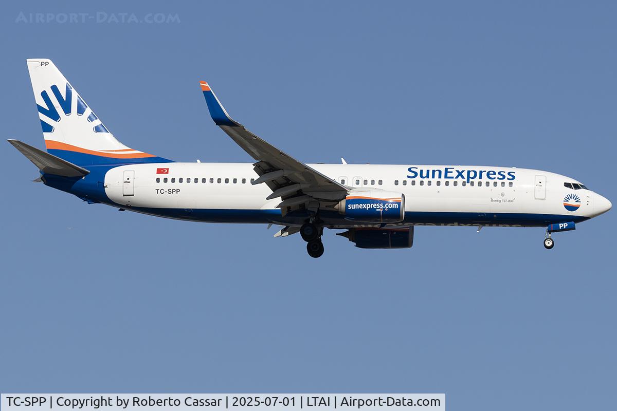 TC-SPP, 2014 Boeing 737-8MA C/N 43662, Arrival