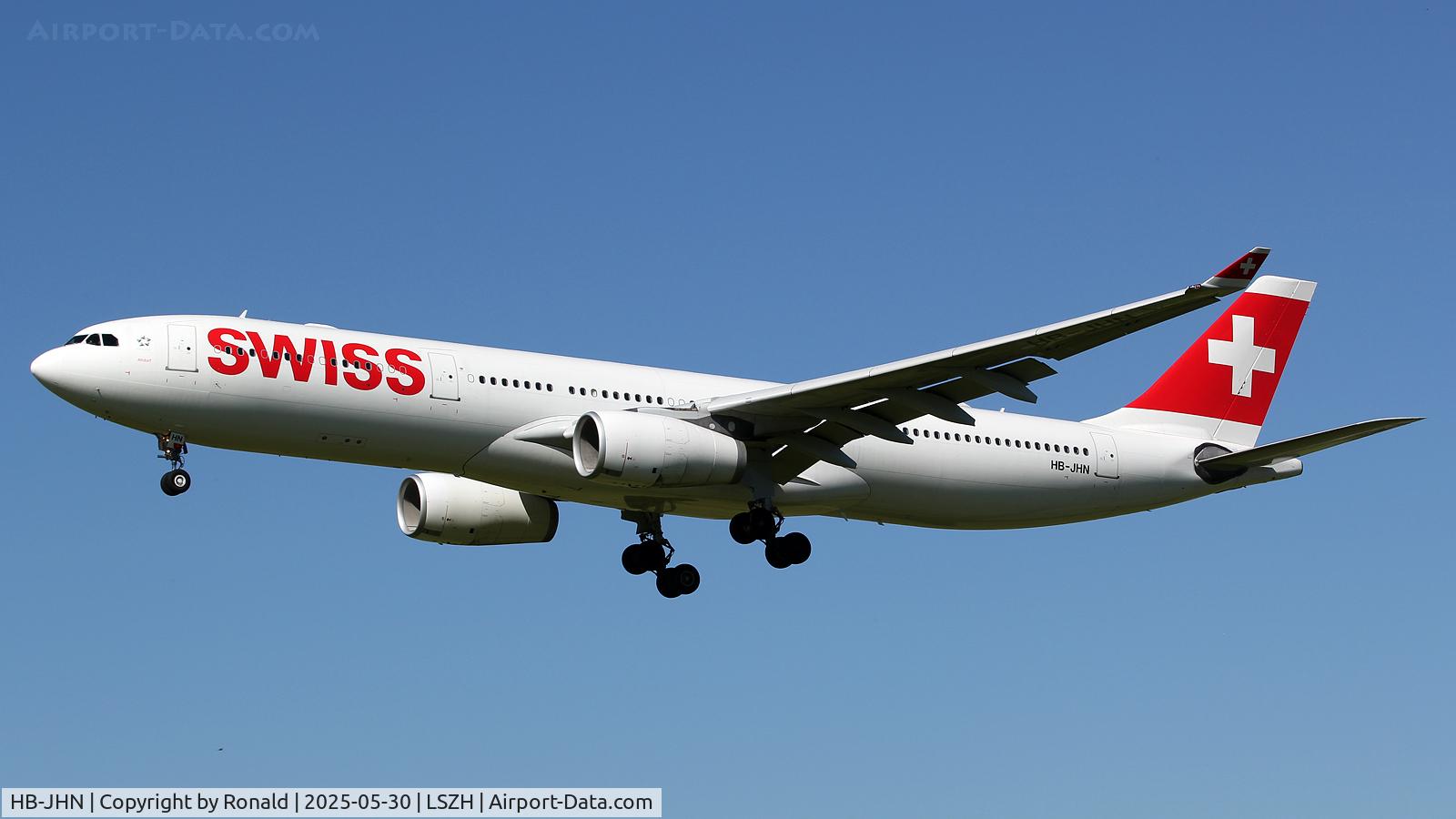 HB-JHN, 2013 Airbus A330-343X C/N 1403, at zrh