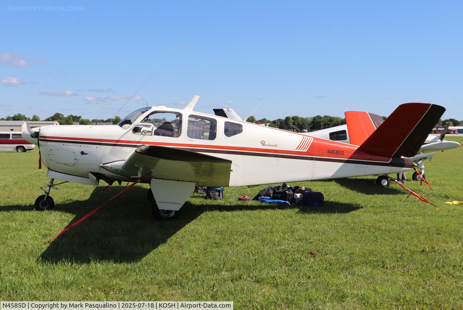 N4585D, 1956 Beech G35 Bonanza C/N D-4752, Beech G35