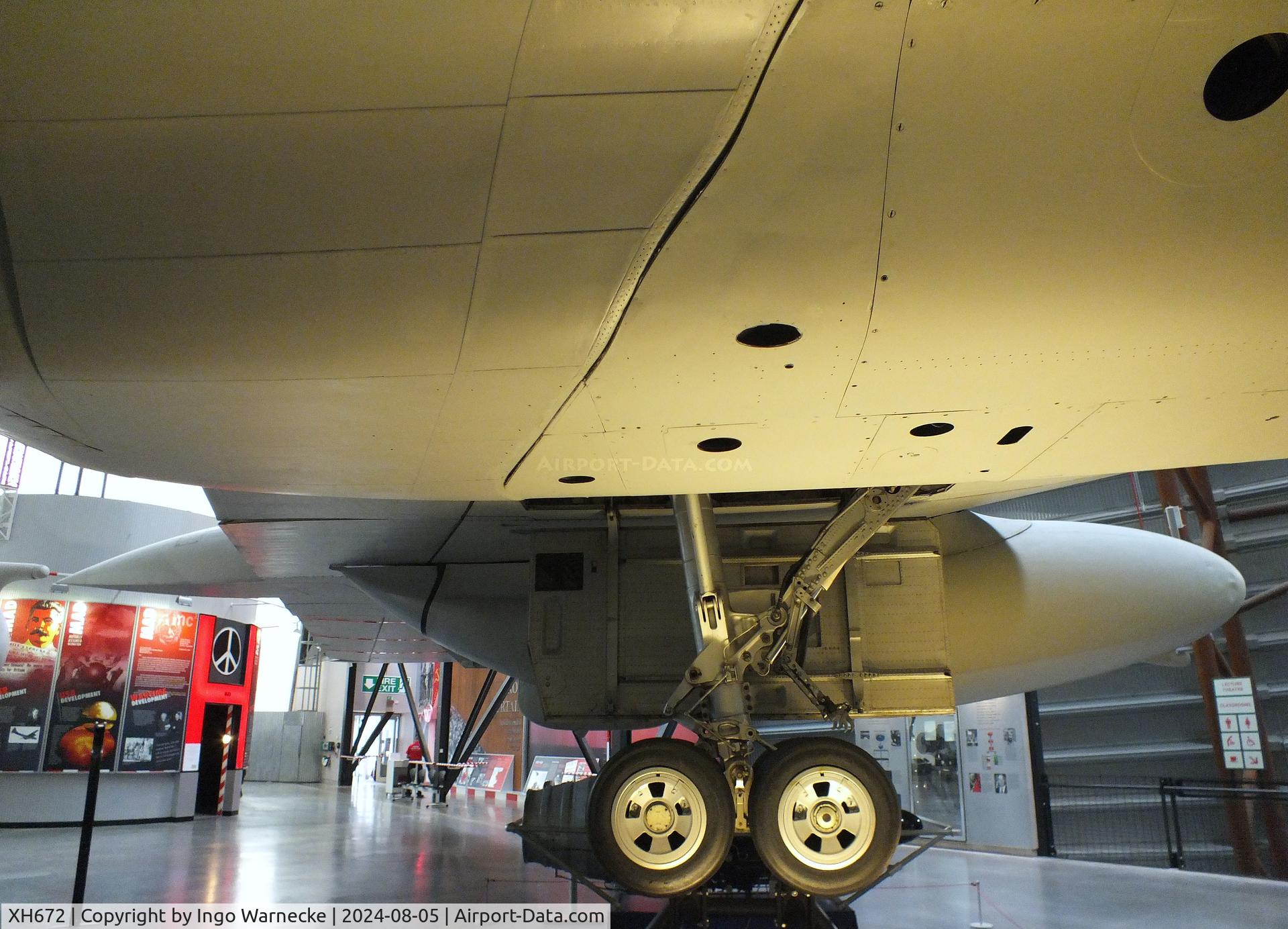 XH672, 1960 Handley Page Victor K.2 C/N HP80/57, Handley Page Victor K2 at the RAF Museum Cosford
