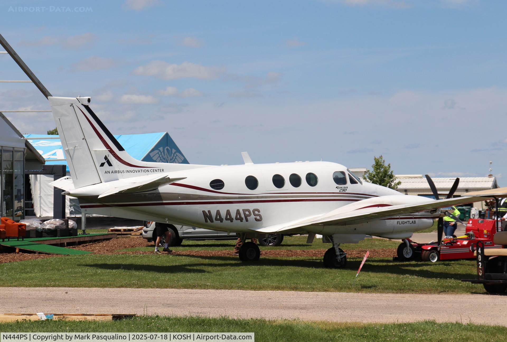 N444PS, 1973 Beech C90 King Air C/N LJ-615, Beech C90