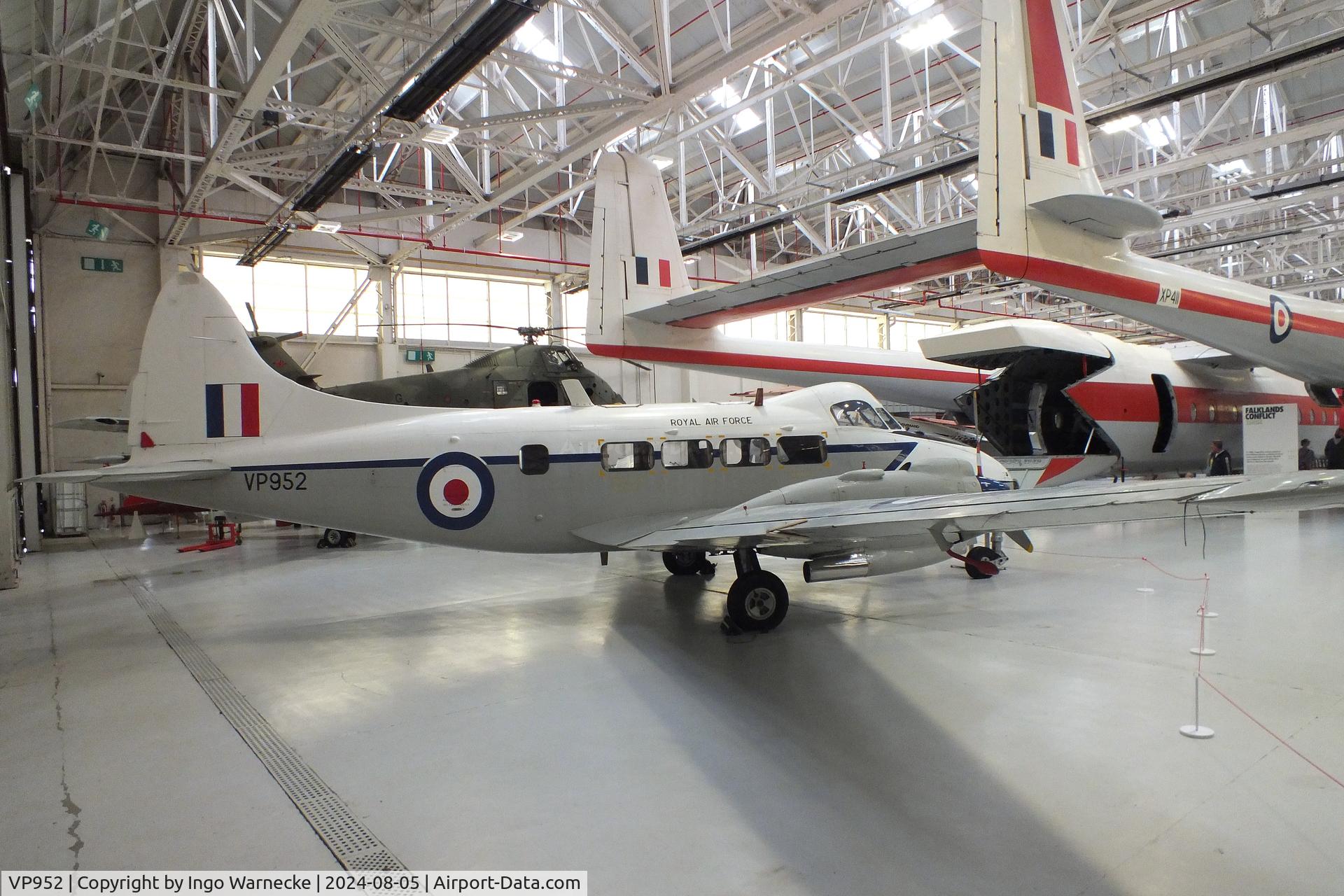 VP952, De Havilland DH-104 Devon C.2 C/N 04048, De Havilland D.H.104 Devon C2 at the RAF Museum Cosford