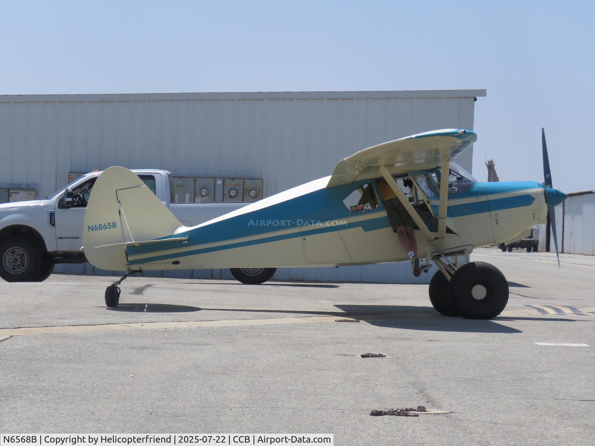 N6568B, Cessna 152 C/N 15283951, Parked north side