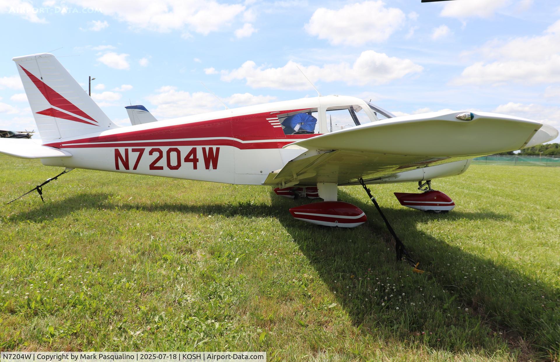 N7204W, 1963 Piper PA-28-180 C/N 28-1017, Piper PA-28-180
