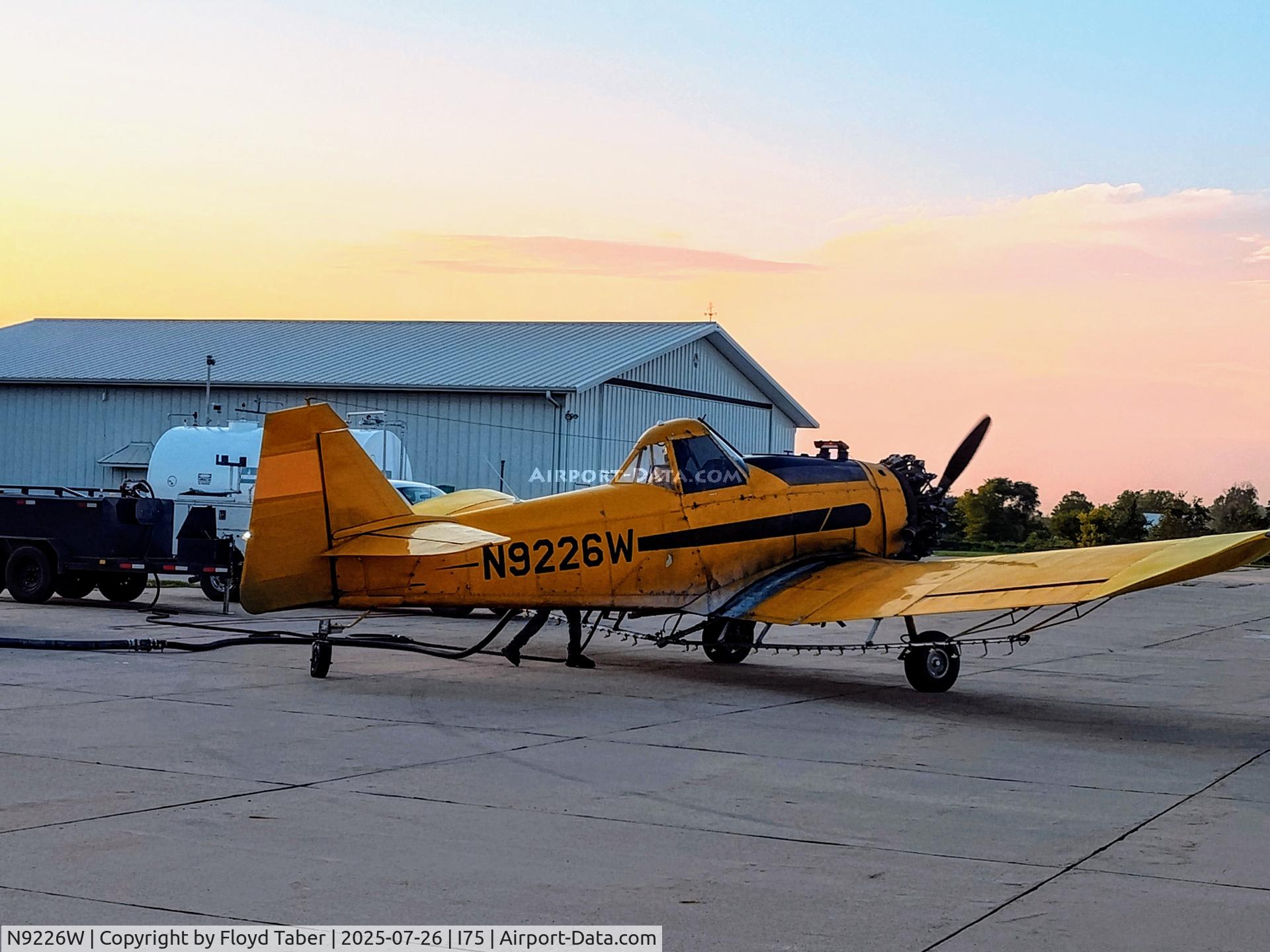 N9226W, 1978 Weatherly 201C C/N 1035, Crop Dusting in rural Clarke County Iowa