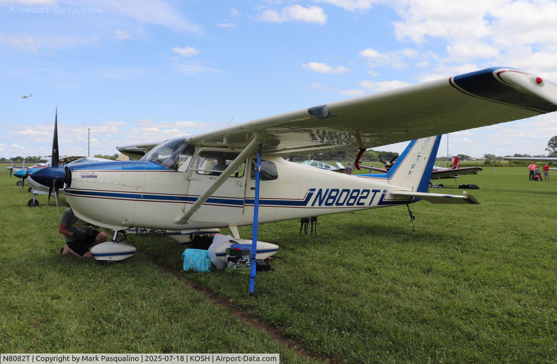 N8082T, 1960 Cessna 175B Skylark C/N 17556782, Cessna 175B