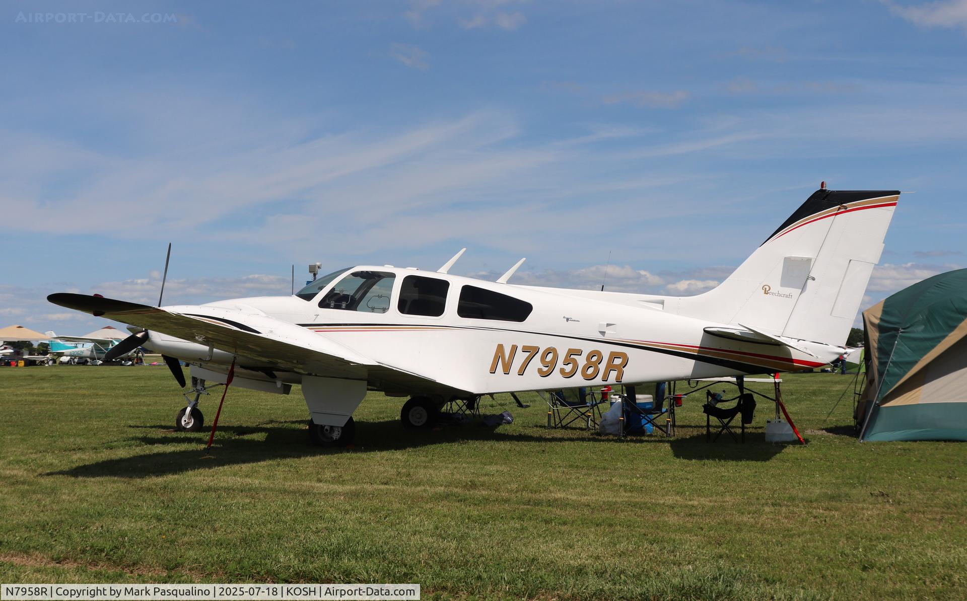 N7958R, 1968 Beech D55 Baron C/N TE-692, Beech D55
