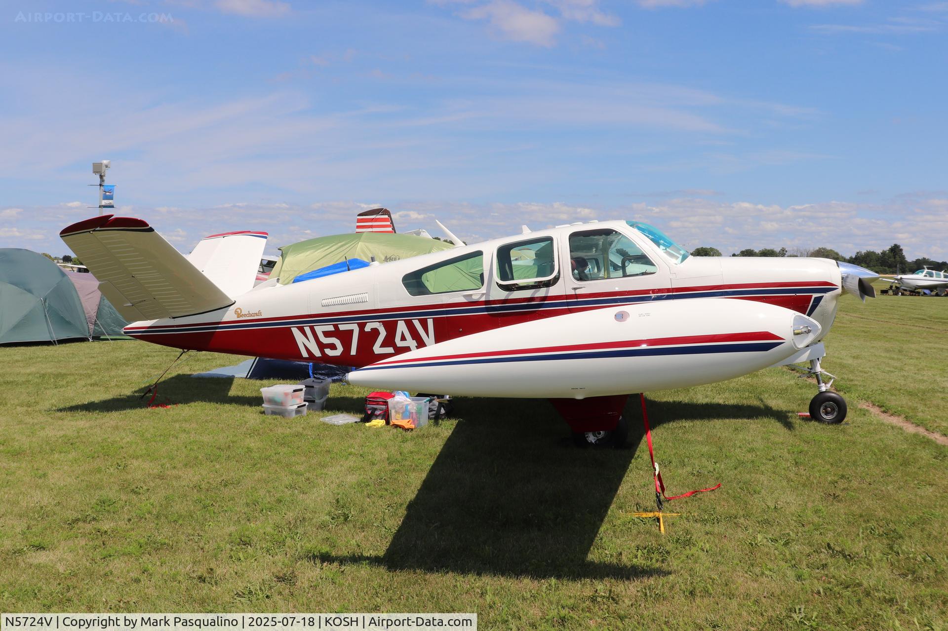N5724V, 1966 Beech V35 Bonanza C/N D-8103, Beech V35