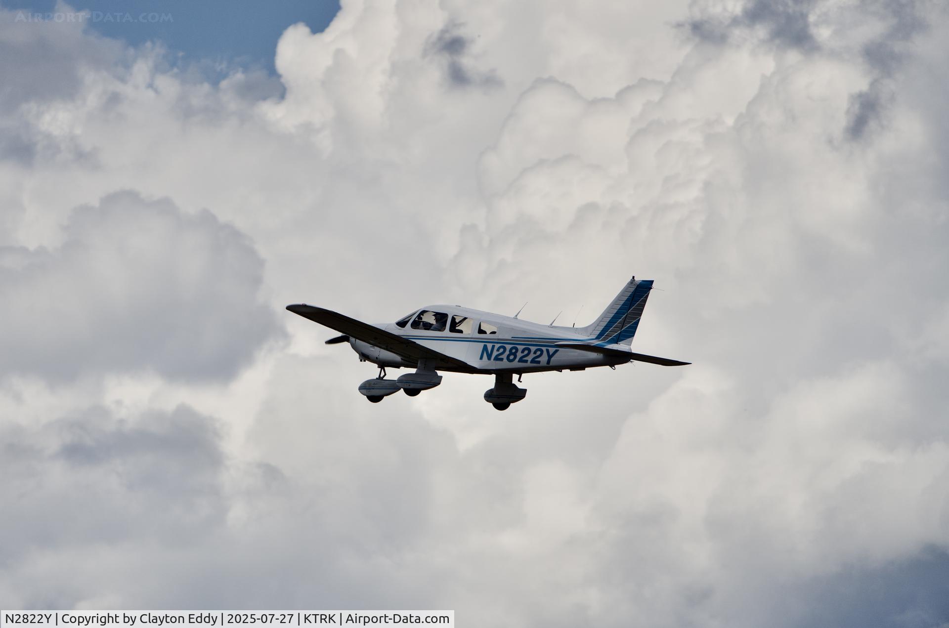 N2822Y, 1979 Piper PA-28-181 C/N 28-7990471, Truckee Tahoe airport in California 2025