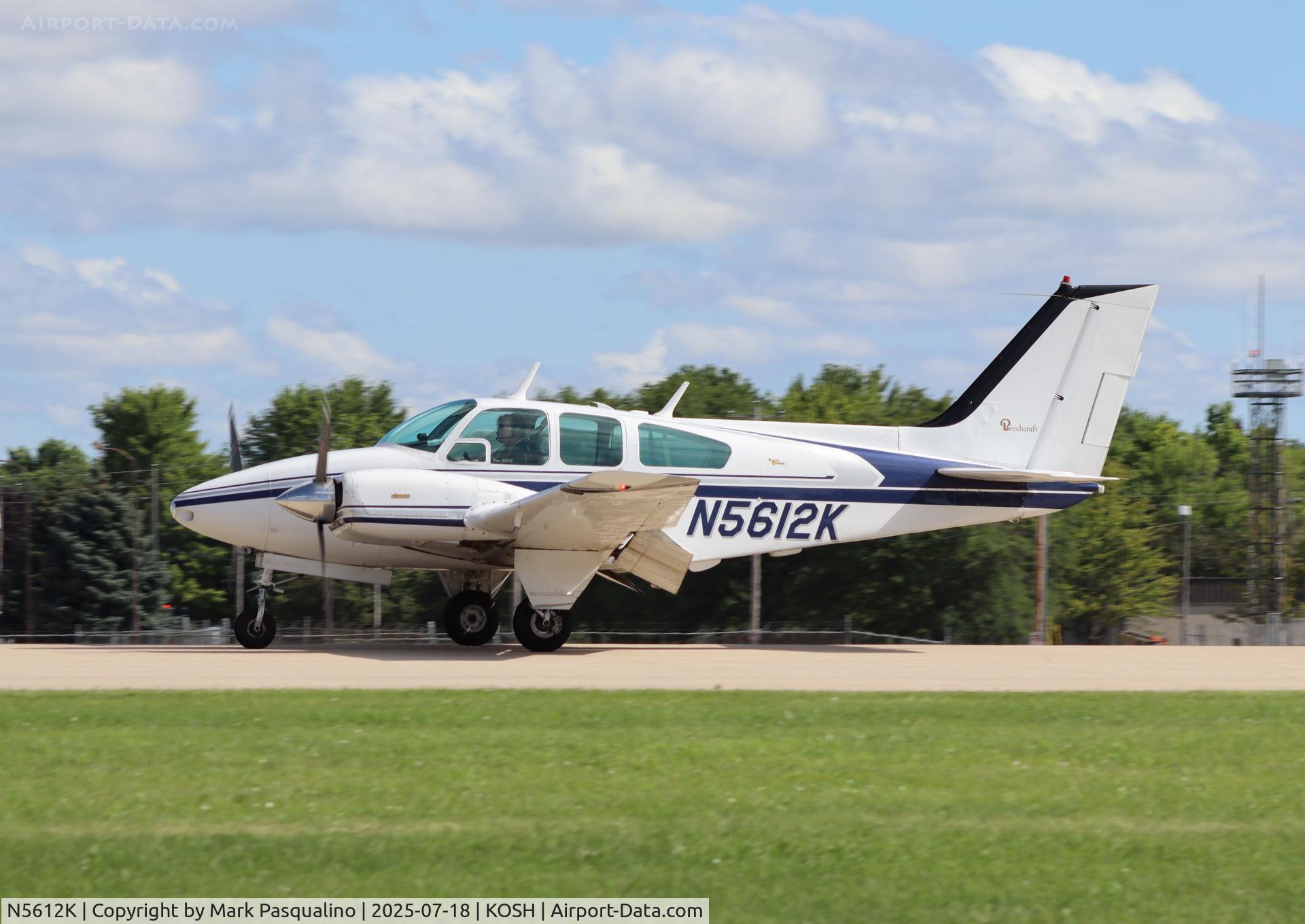 N5612K, 1964 Beech 95-B55 (T42A) Baron C/N TC-604, Beech B55