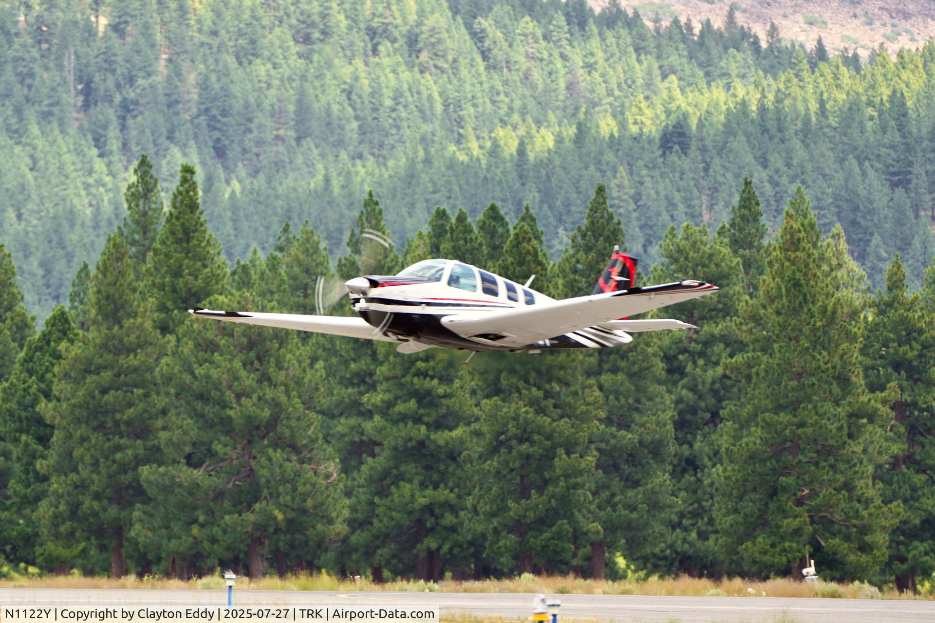 N1122Y, 1982 Beech B36TC Bonanza C/N EA-333, Truckee Tahoe airport in California 2025