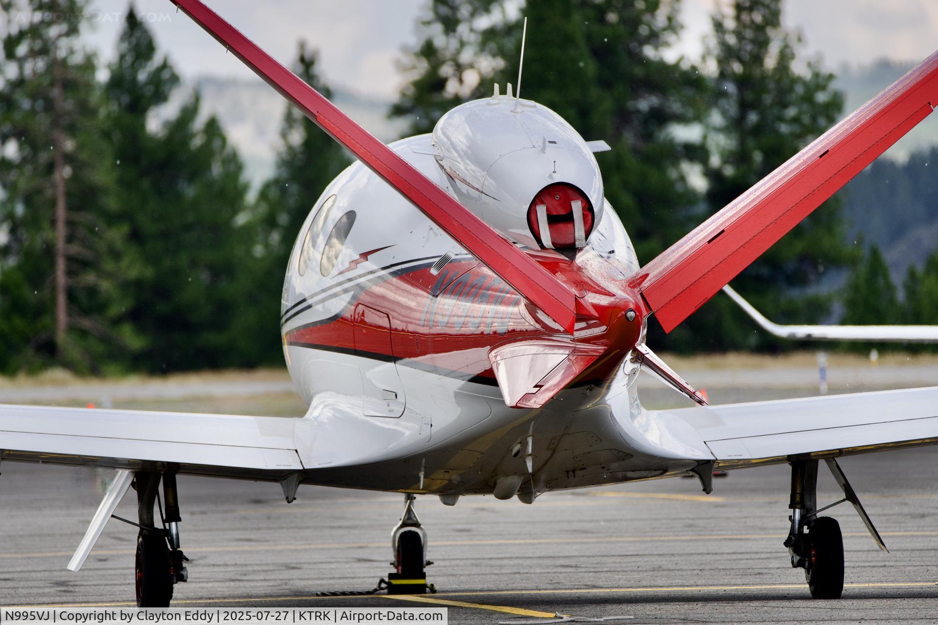 N995VJ, 2018 Cirrus SF50 Vision C/N 0059, Truckee Tahoe airport in California 2025