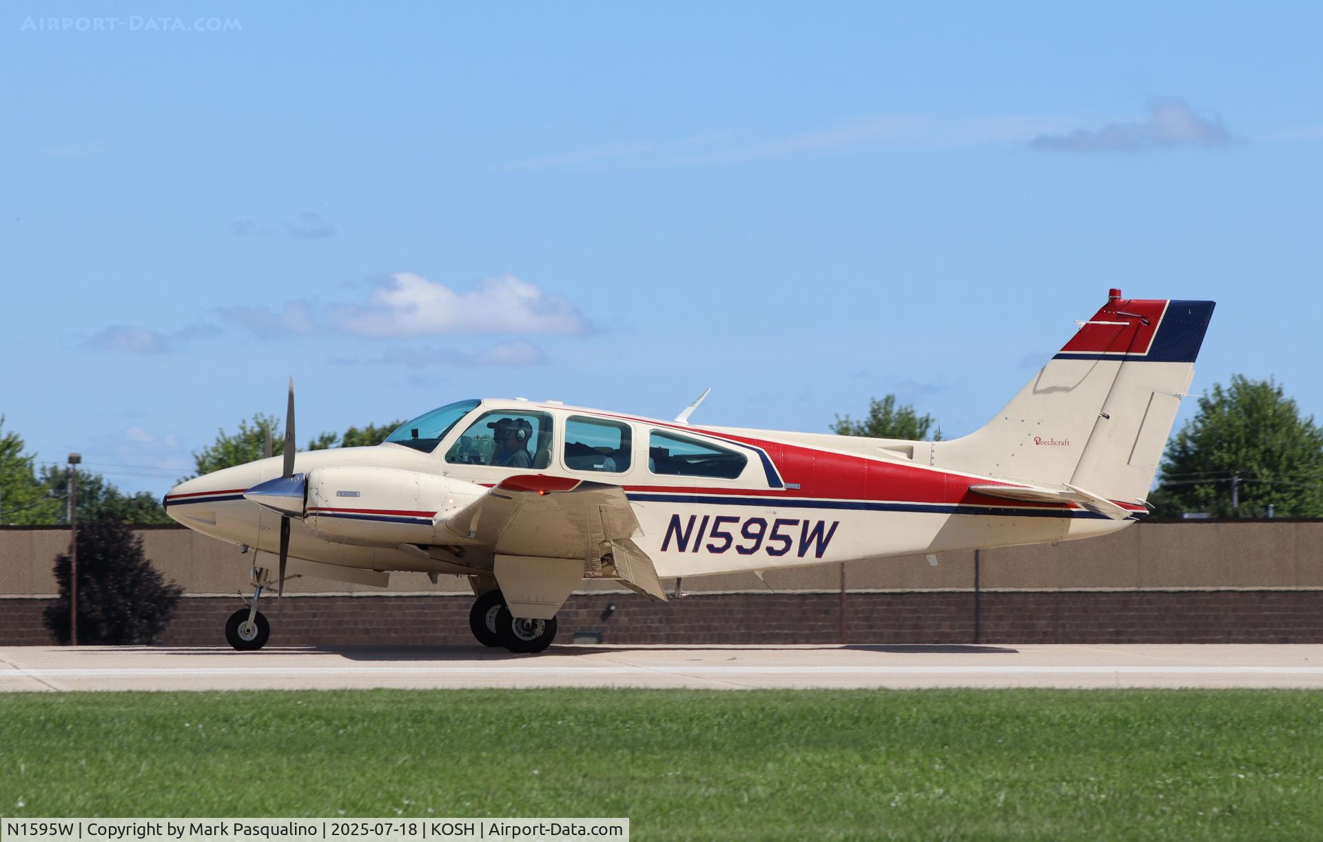 N1595W, 1972 Beech 95-B55 (T42A) Baron C/N TC-1448, Beech B55