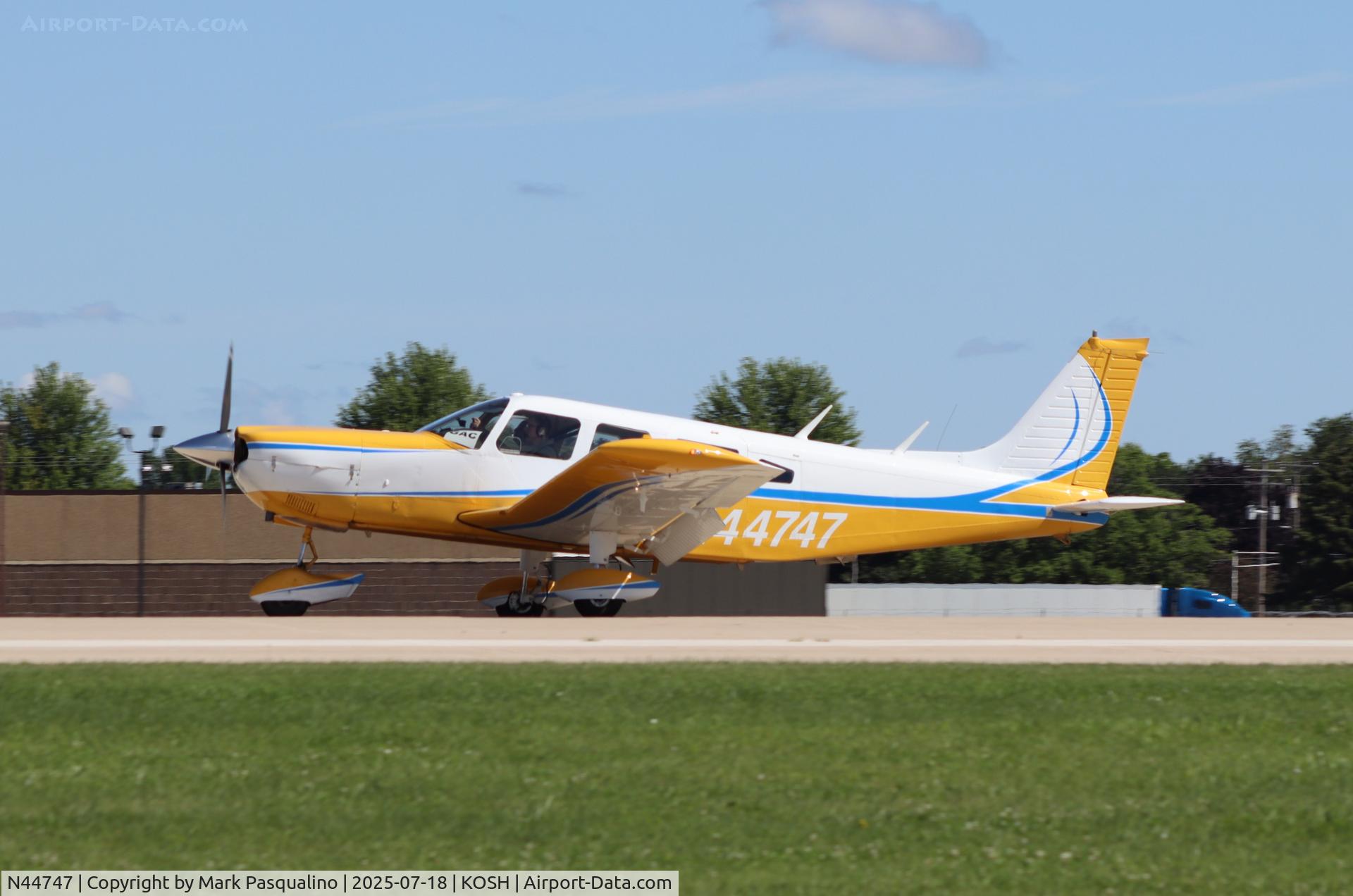 N44747, 1974 Piper PA-32-260 Cherokee Six C/N 32-7500001, Piper PA-32-260