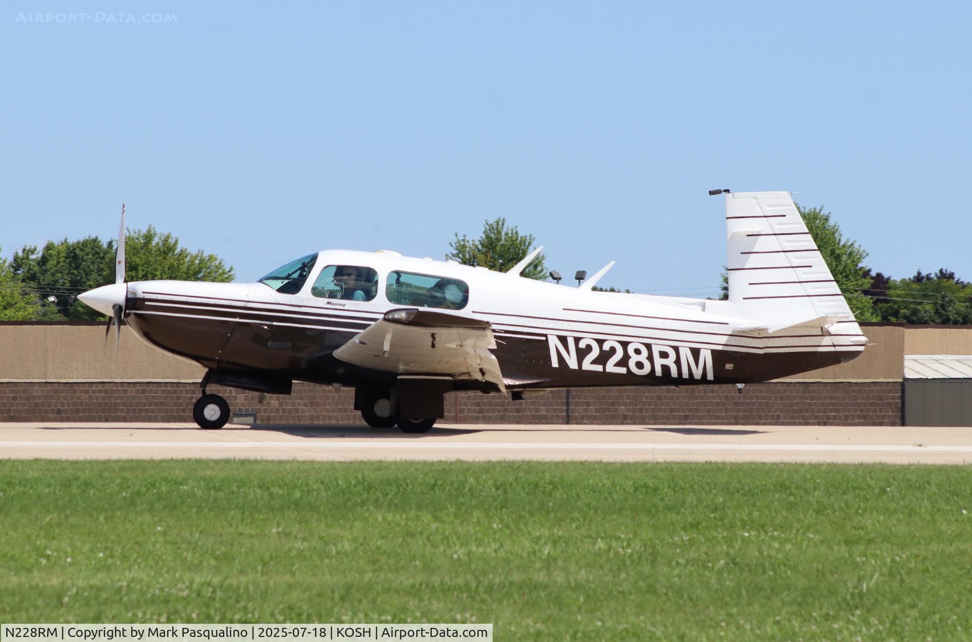 N228RM, 1990 Mooney M20K C/N 25-1230, Mooney M20K