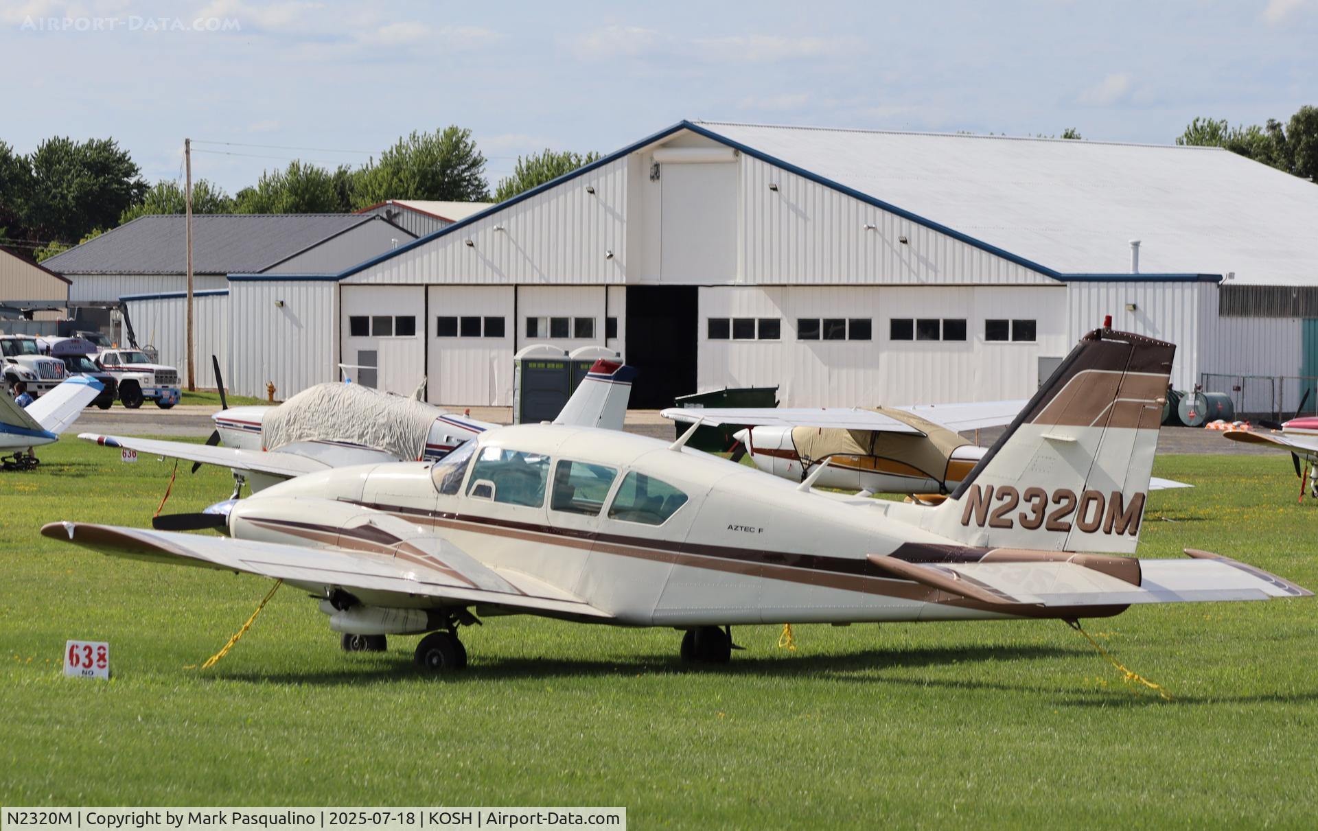 N2320M, 1979 Piper PA-23-250 C/N 27-7954038, Piper PA-23-250