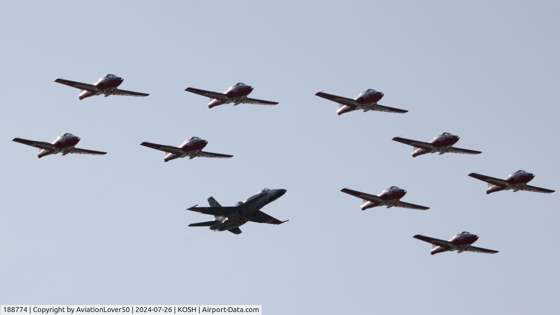 188774, 1986 McDonnell Douglas CF-188A Hornet C/N 0512/A423, CF-188A w/ Snowbirds