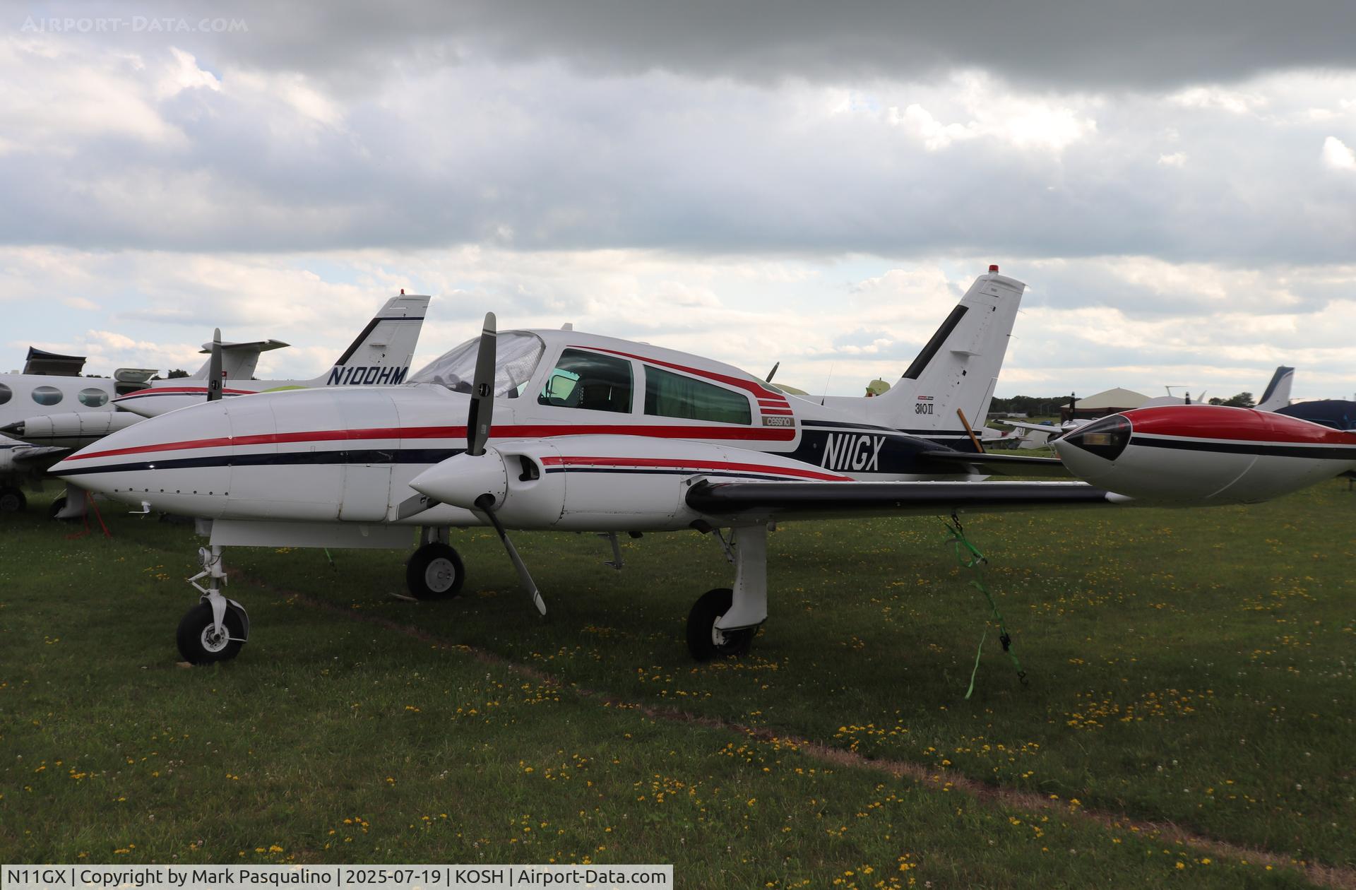 N11GX, 1976 Cessna 310R C/N 310R0645, Cessna 310R