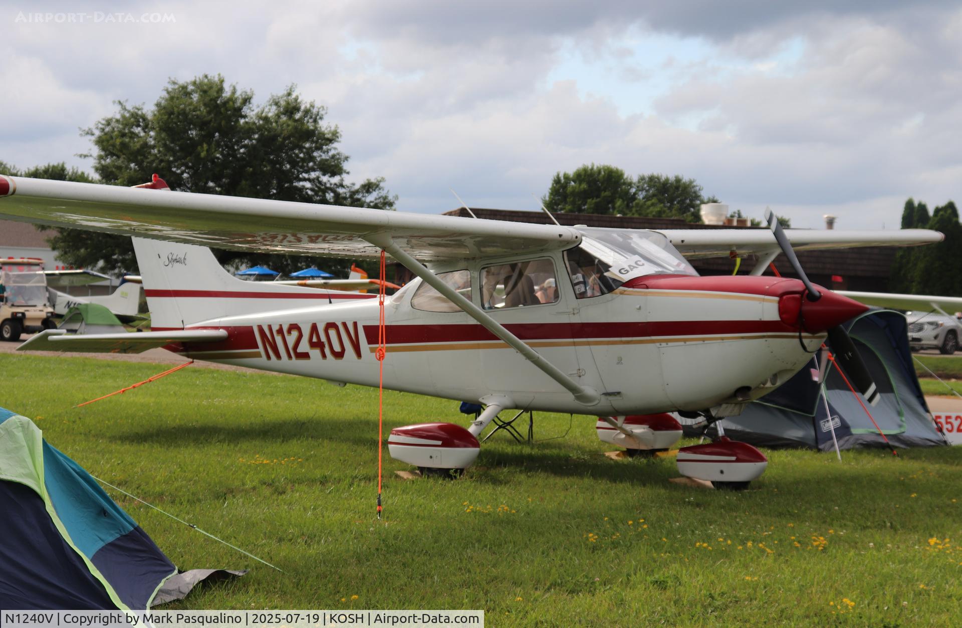 N1240V, 1976 Cessna R172K Hawk XP C/N R1722150, Cessna R172K