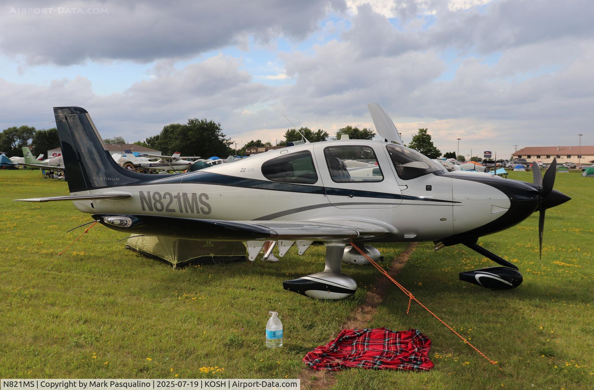 N821MS, 2014 Cirrus SR22 C/N 4052, Cirrus SR22