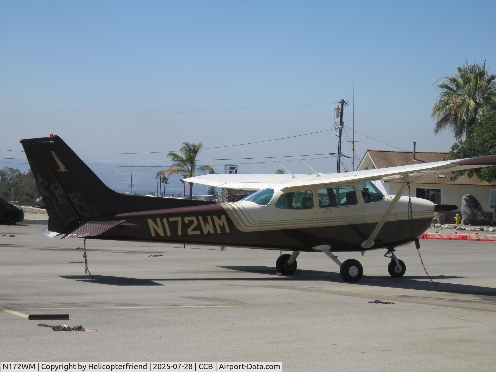 N172WM, 1982 Cessna 172P C/N 17275539, Parked in transit parking