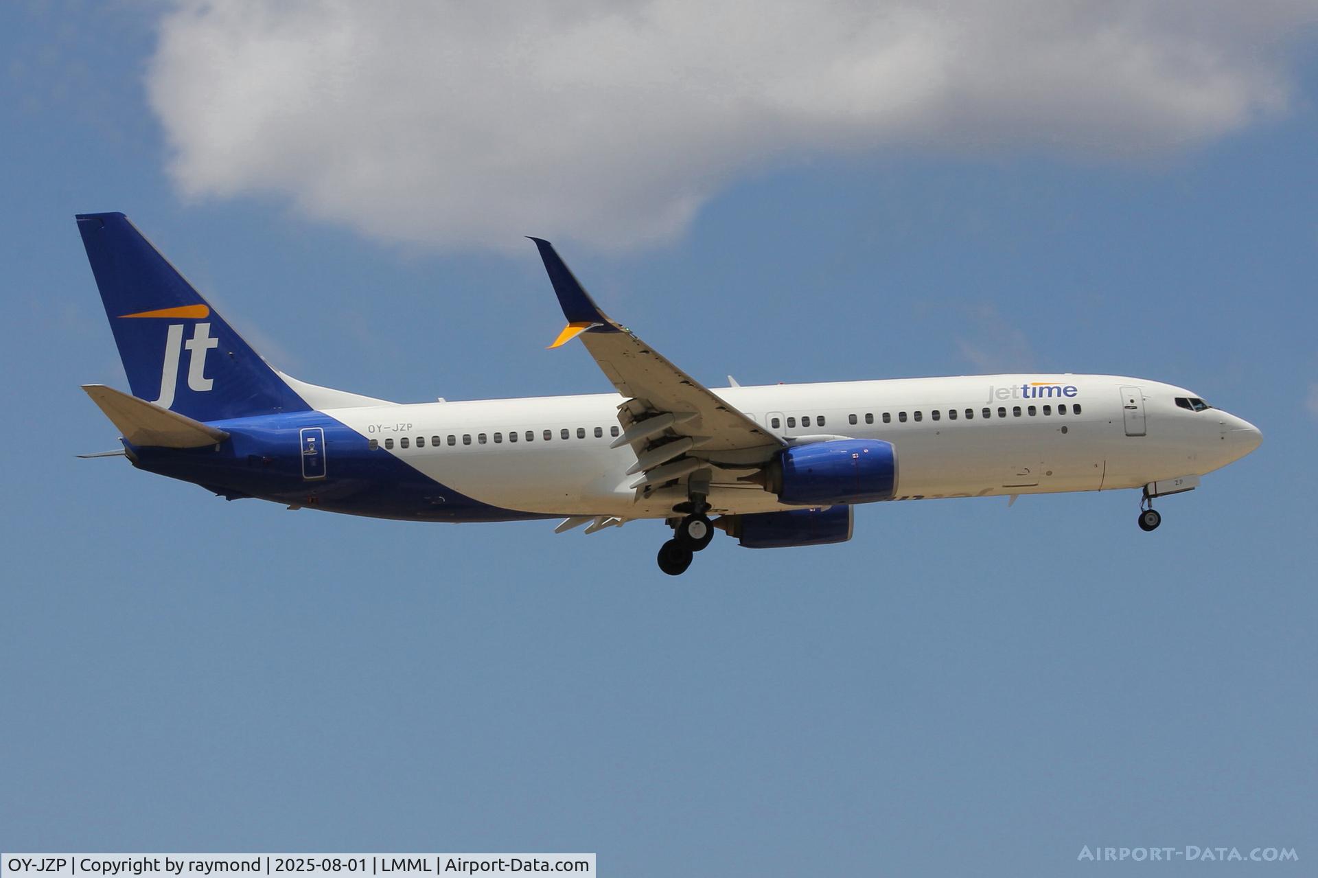 OY-JZP, 2011 Boeing 737-8U3 C/N 38071, Jettime Boeing 737-800 reg OY-JZP landing in Malta RW13.