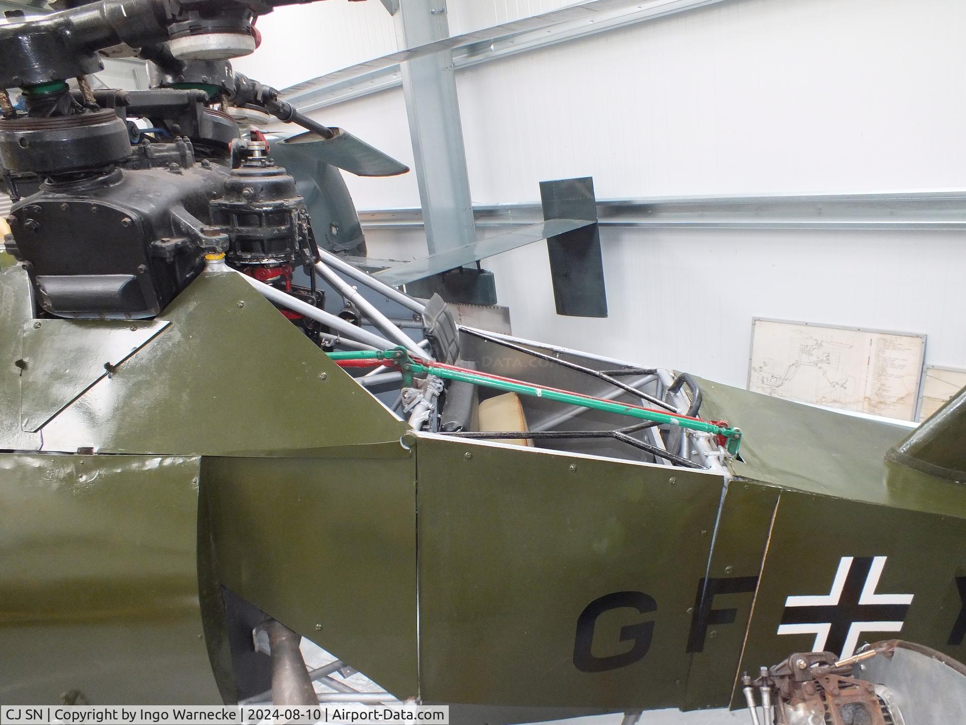 CJ SN, 1943 Flettner Fl-282V-20 C/N 282000020, Flettner Fl 282V-20 (restored/aft fuselage rebuilt by the museum, displayed as 