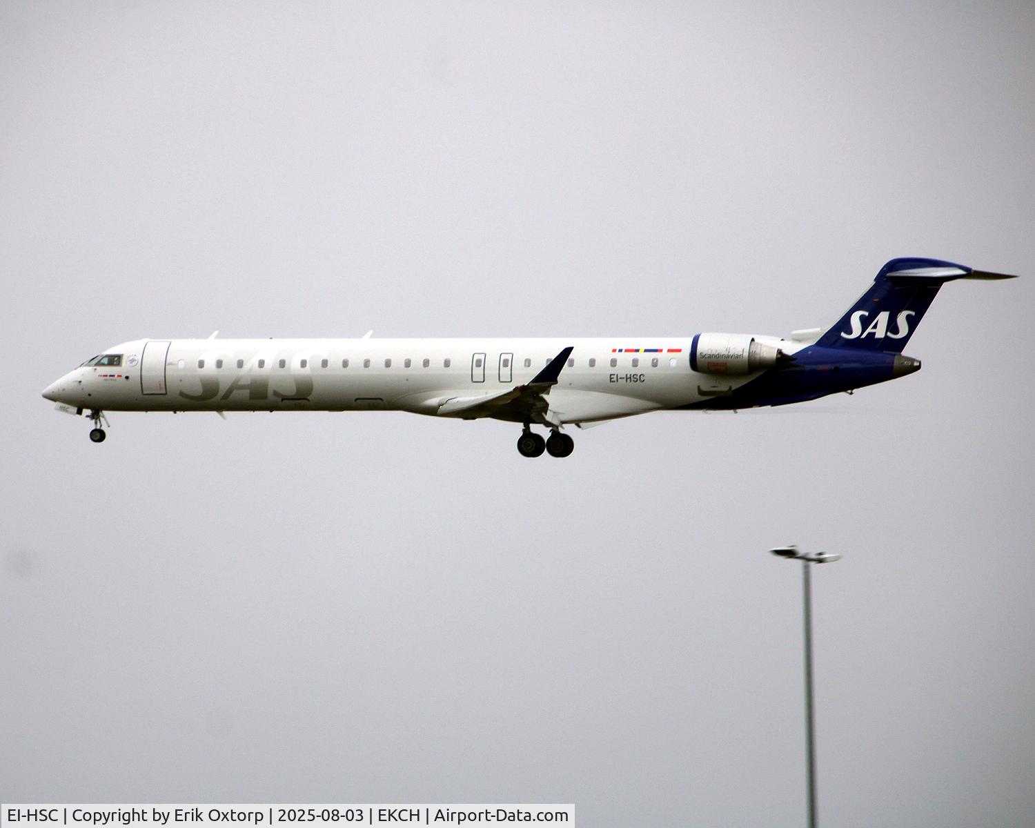 EI-HSC, 2006 Bombardier CRJ900LR (CL600 2D24) C/N 15084, EI-HSC landing rw 22L