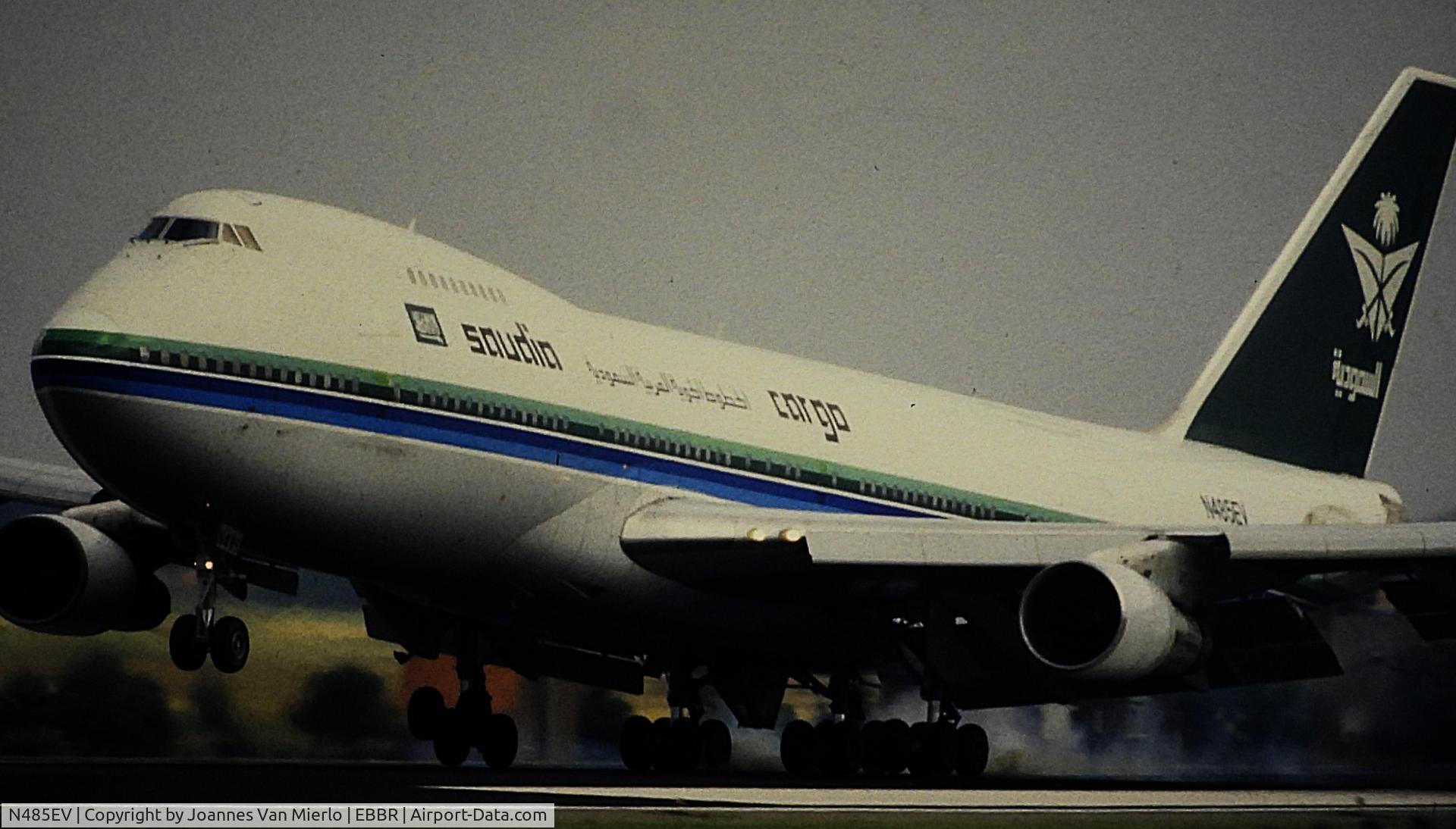 N485EV, 1973 Boeing 747-212B C/N 20712, ex-slide