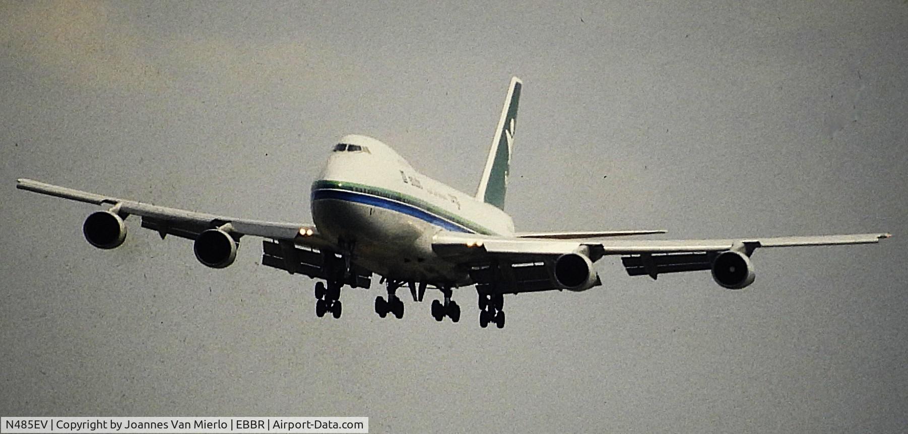 N485EV, 1973 Boeing 747-212B C/N 20712, ex-slide