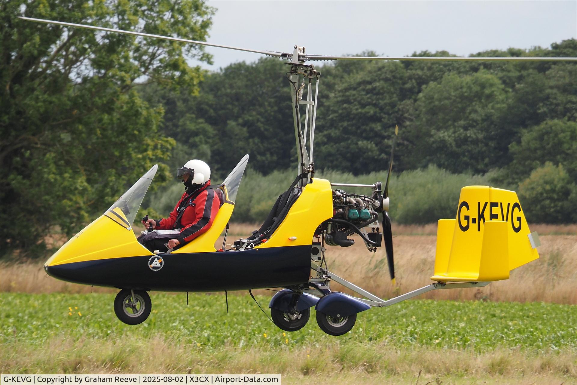 G-KEVG, 2008 Rotorsport UK MT-03 C/N RSUK/MT-03/031, Landing at Northrepps.
