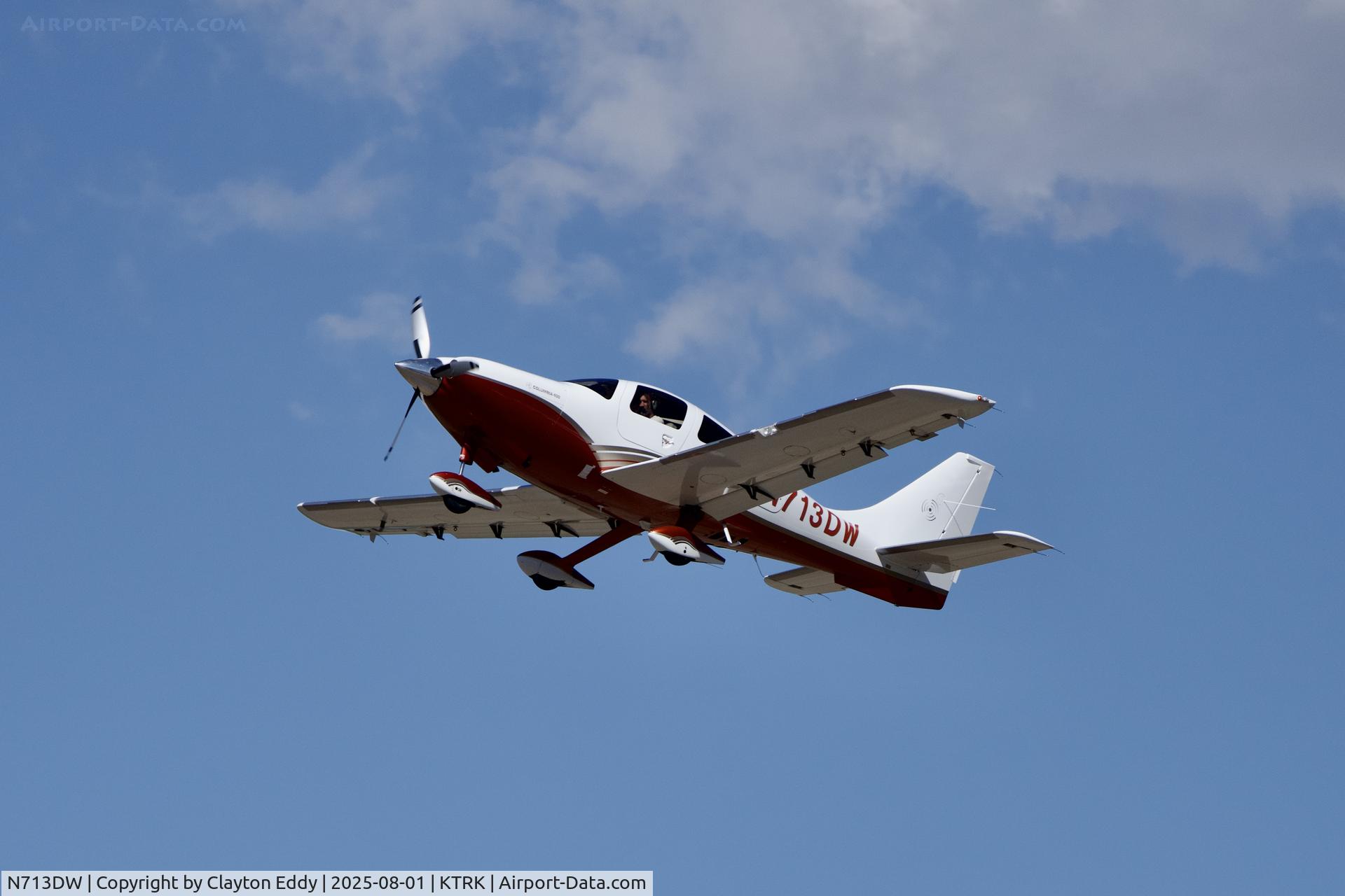 N713DW, 2006 Columbia Aircraft Mfg LC41-550FG C/N 41694, Truckee Tahoe airport in California 2025