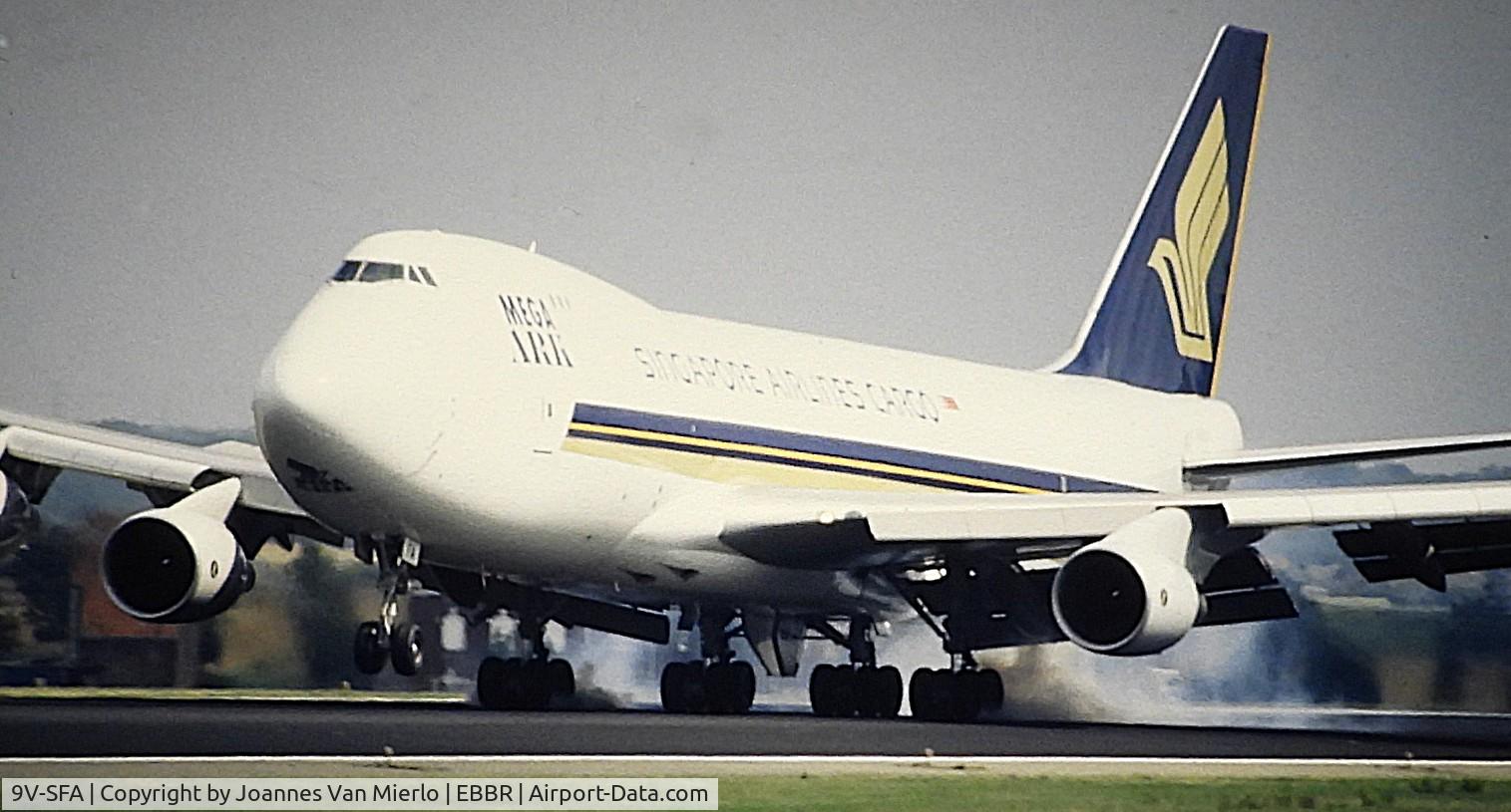 9V-SFA, Boeing 747-412F/SCD C/N 26563, ex-slide