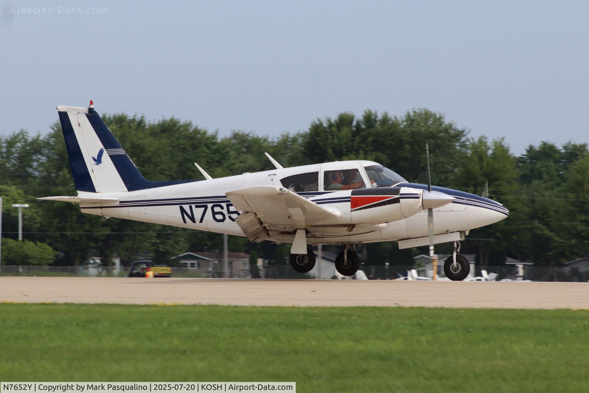 N7652Y, 1965 Piper PA-30 Twin Comanche C/N 30-730, Piper PA-30