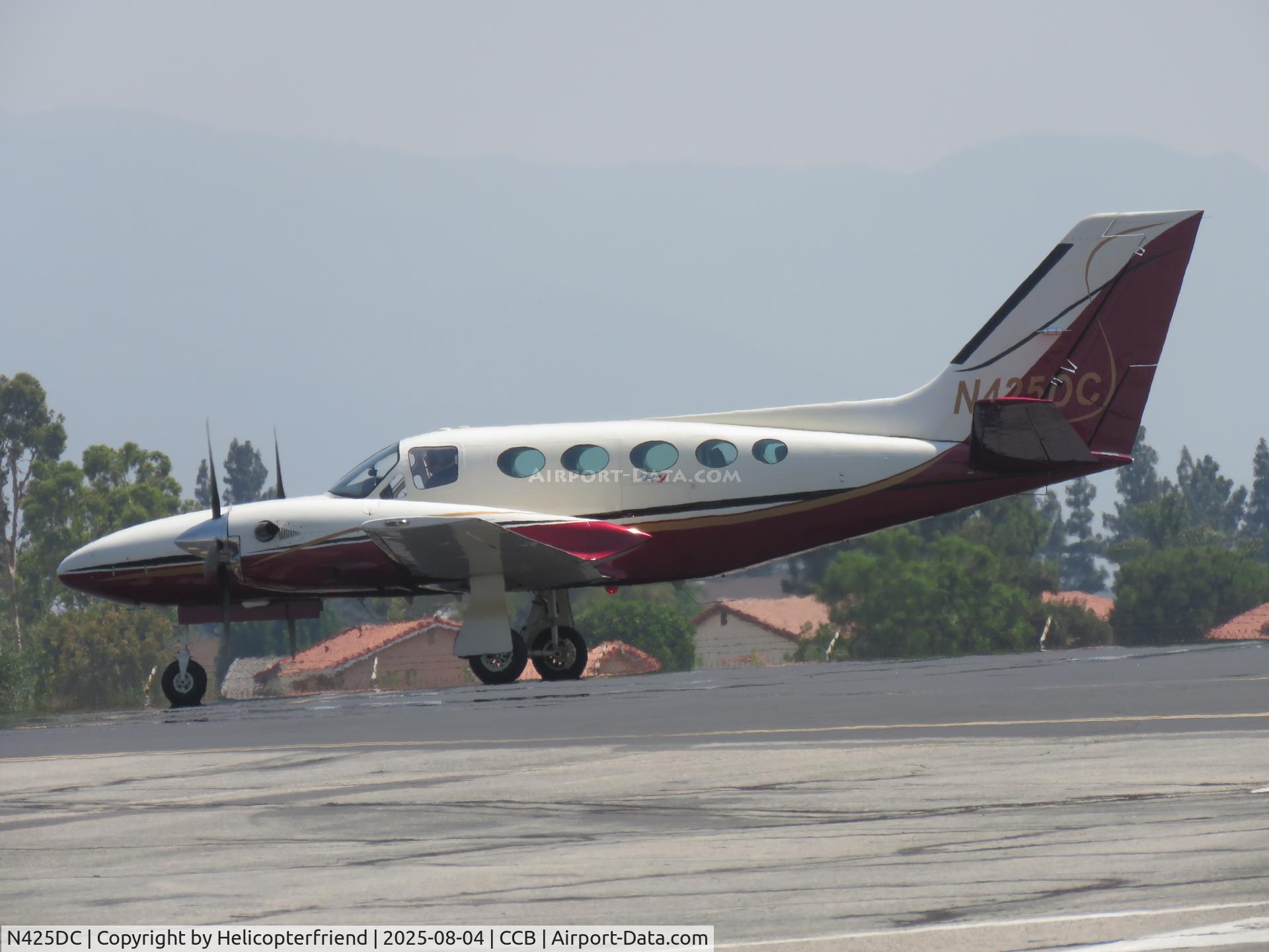 N425DC, 1983 Cessna 425 Conquest I C/N 425-0185, Waiting to take off
