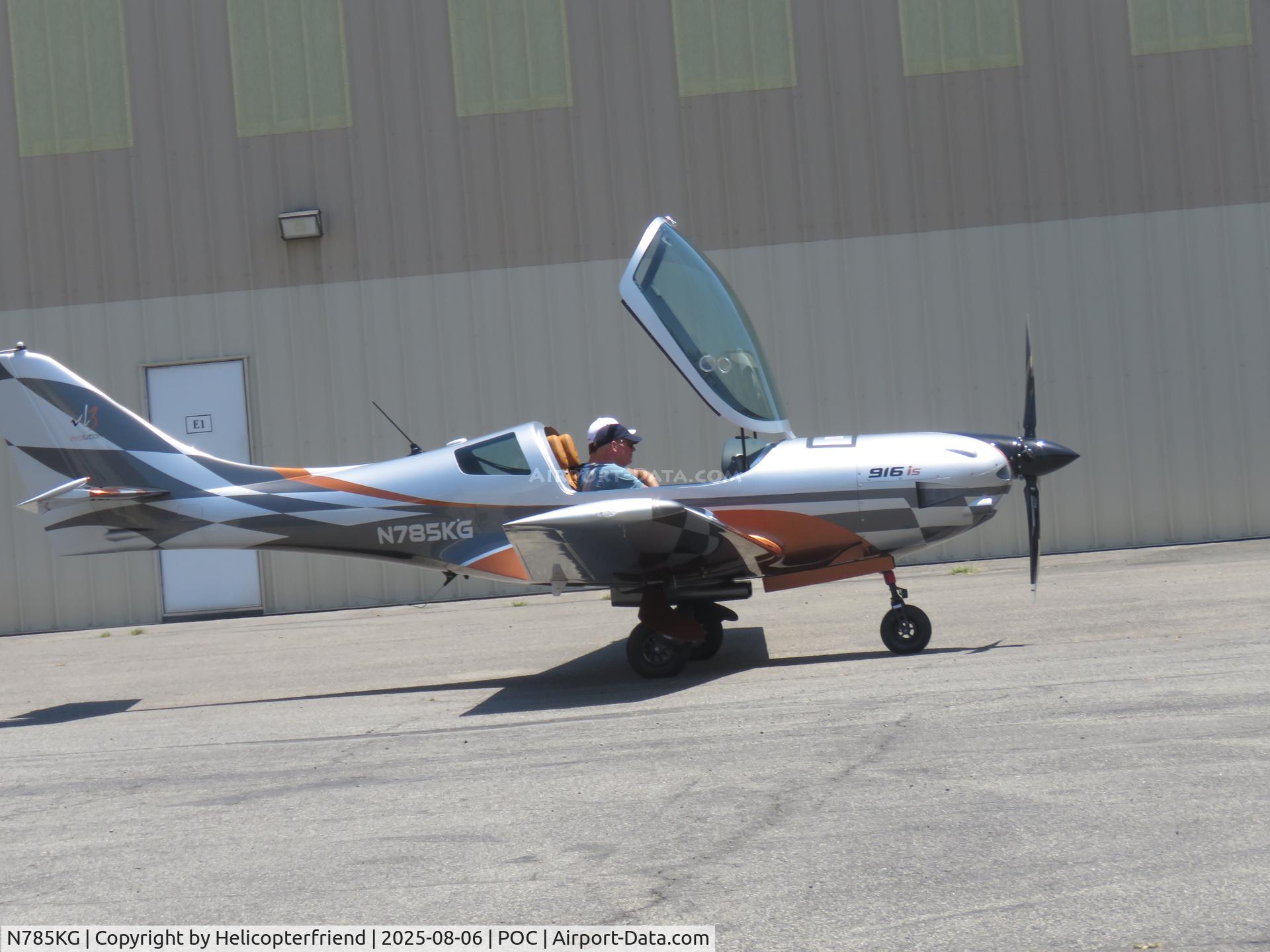 N785KG, 2024 JMB Aircraft SRO VL-3EH-916 C/N VL-3-578, Parking at a hanger