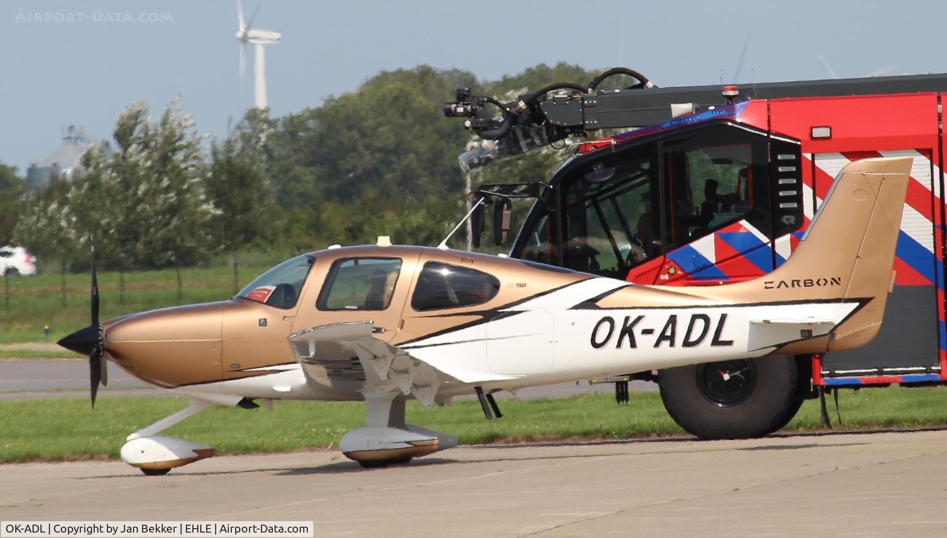 OK-ADL, Cirrus Aircraft SR22T-GTS Carbon C/N 9049, Lelystad Airport
