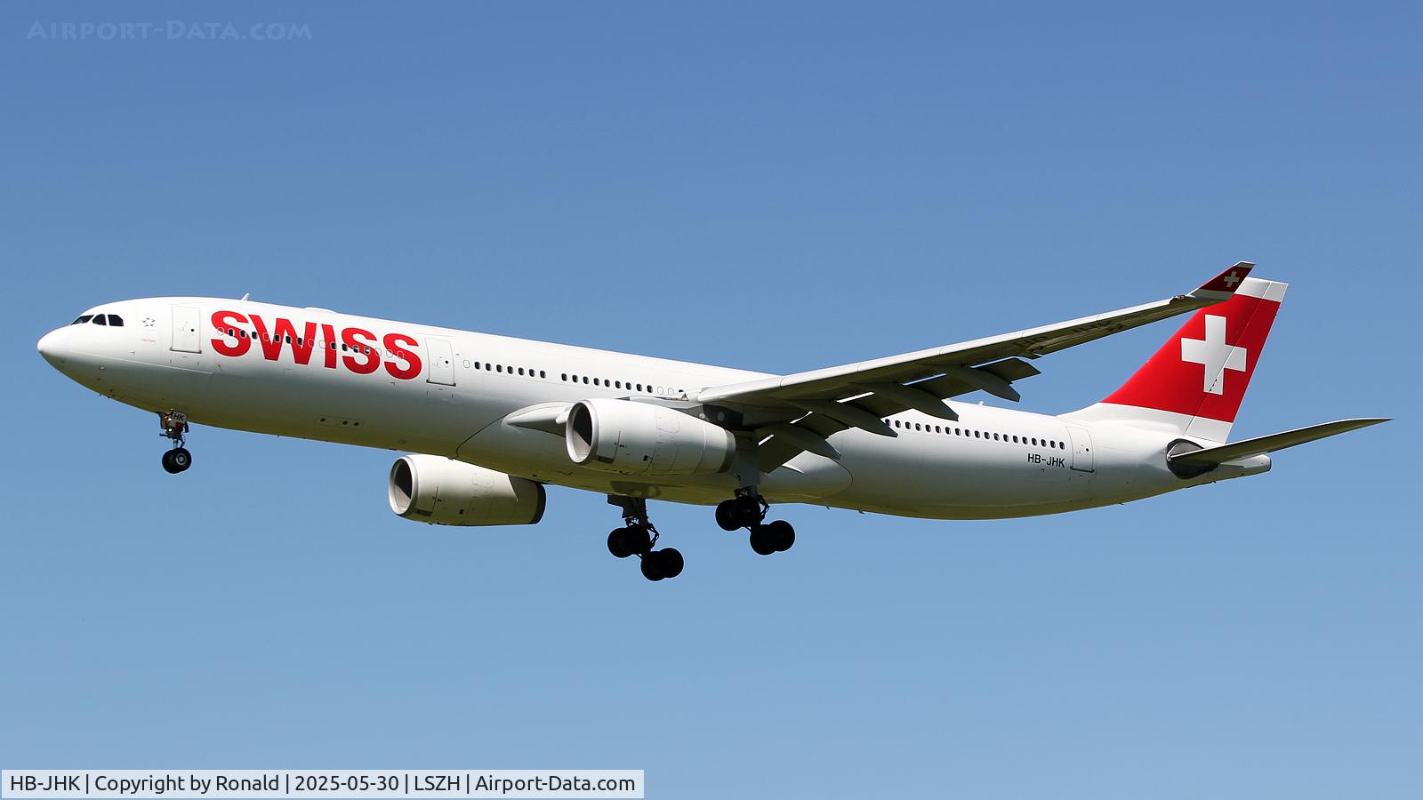 HB-JHK, 2011 Airbus A330-343X C/N 1276, at zrh