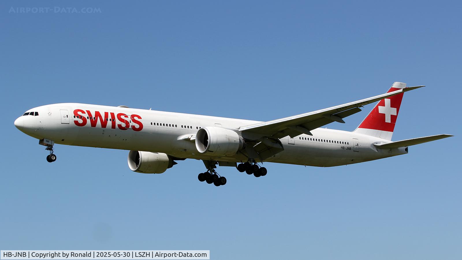 HB-JNB, 2016 Boeing 777-3DE/ER C/N 44583, at zrh