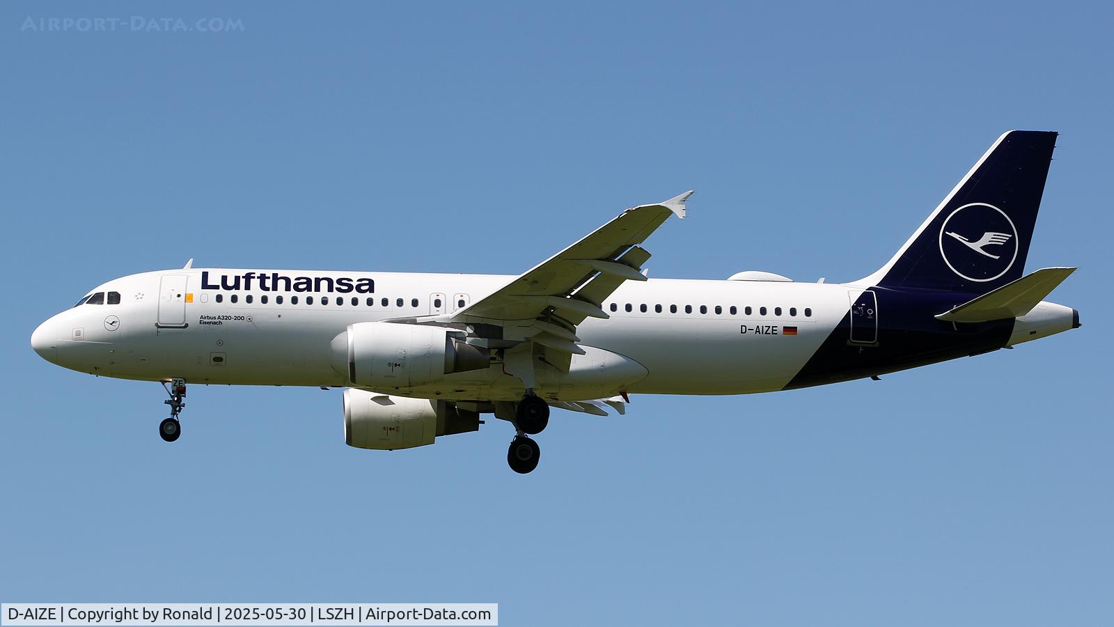 D-AIZE, 2010 Airbus A320-214 C/N 4261, at zrh