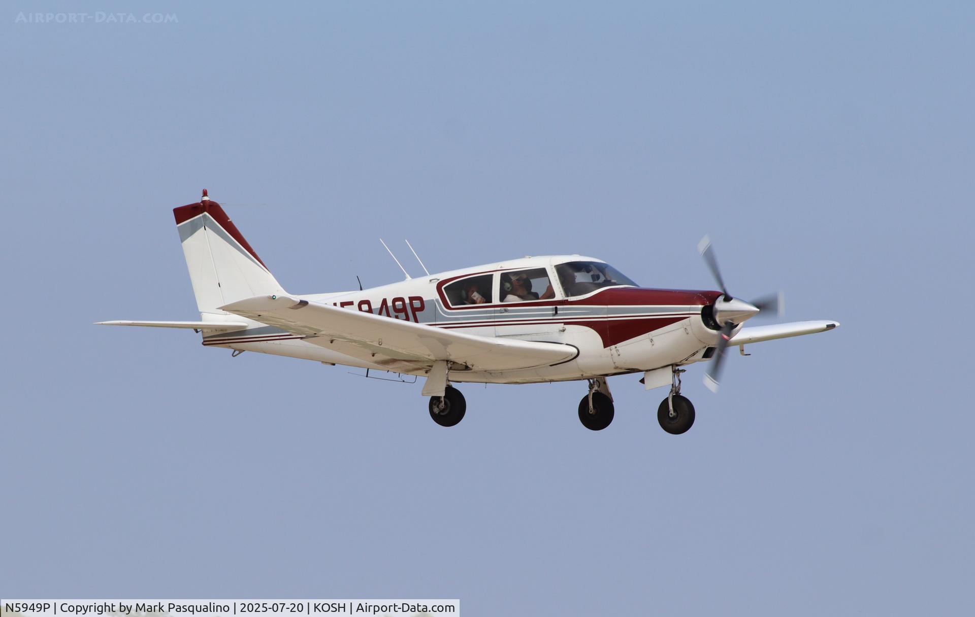 N5949P, 1959 Piper PA-24-250 Comanche C/N 24-1040, Piper PA-24-250