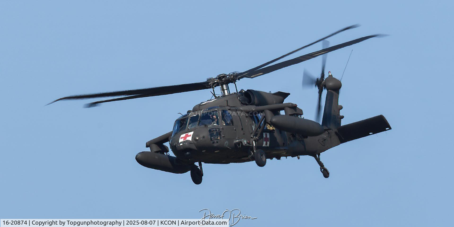 16-20874, 2017 Sikorsky HH-60M Black Hawk C/N 70.4510, Black Hawk with tanks lifting off