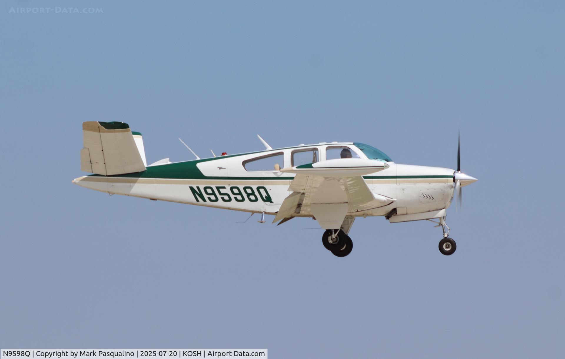 N9598Q, 1966 Beech V35 Bonanza C/N D-8222, Beech V35B