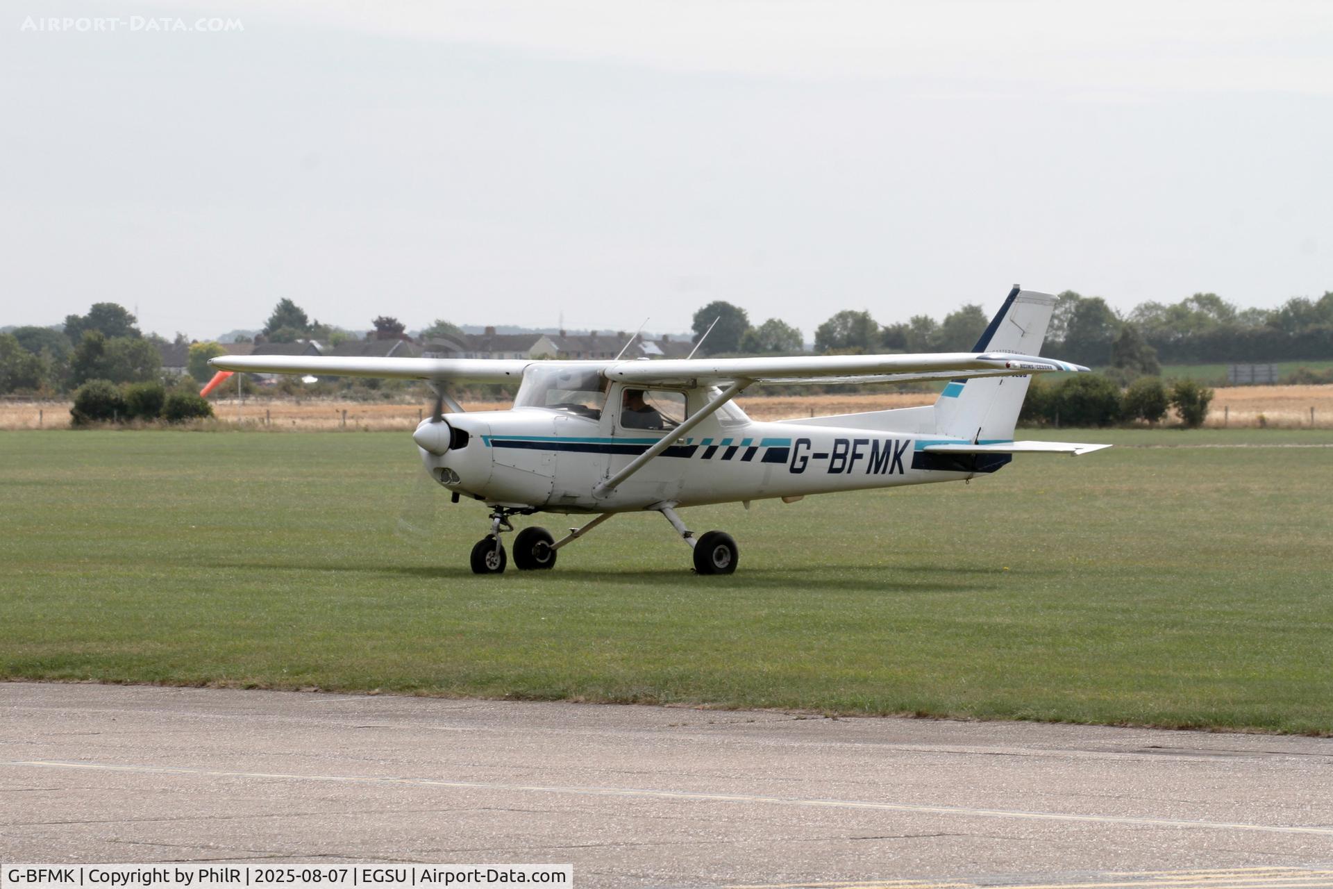 G-BFMK, 1978 Reims FA152 Aerobat C/N 0344, G-BFMK 1978 Reims Cessna FA152 Duxford