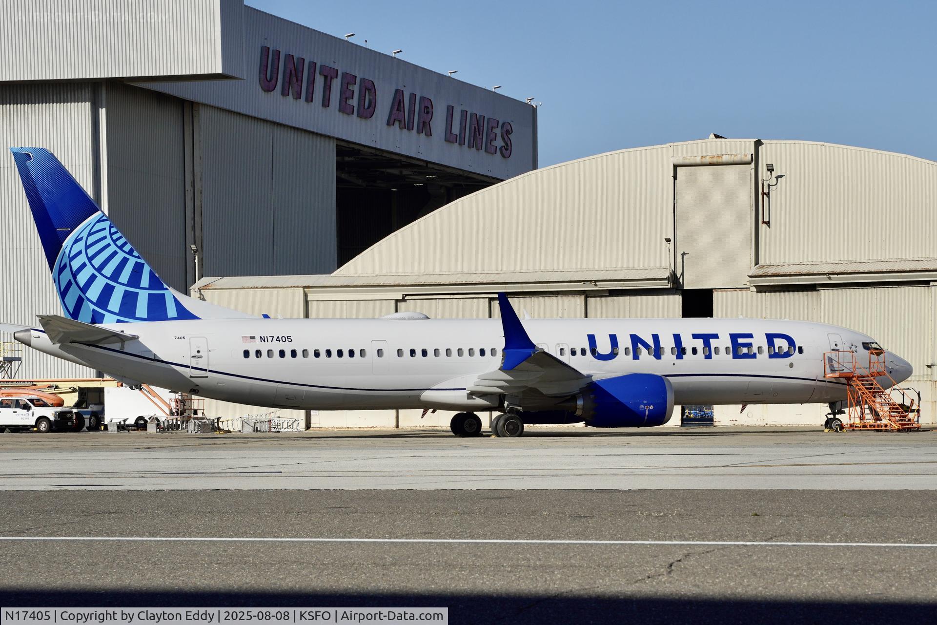 N17405, 2025 Boeing 737 MAX 9 C/N 67647, SFO 2025