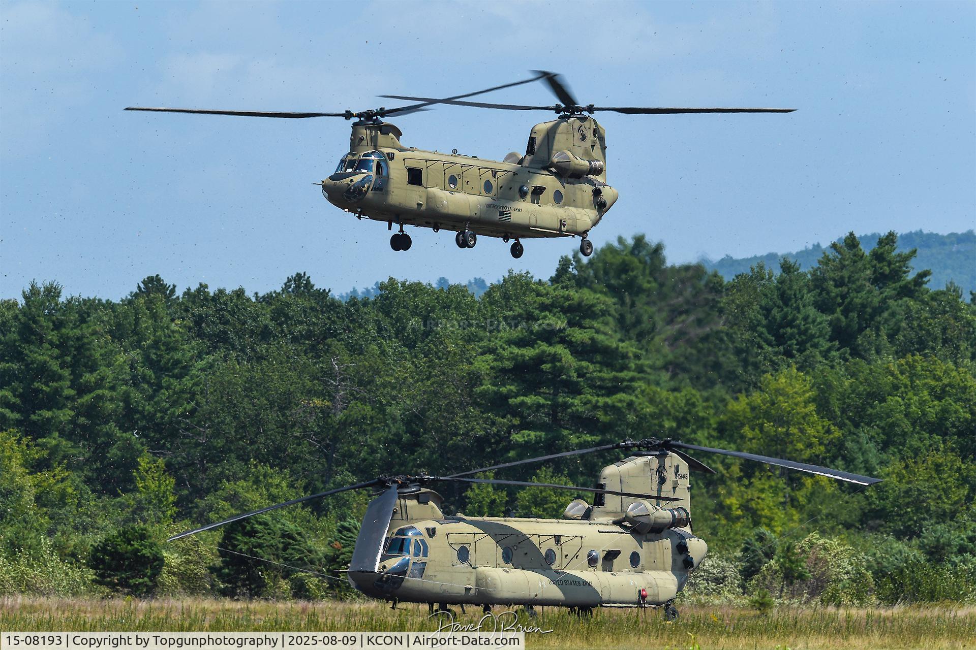 15-08193, 2016 Boeing CH-47F Chinook C/N M8193, sliding off RW35 to park with unit members