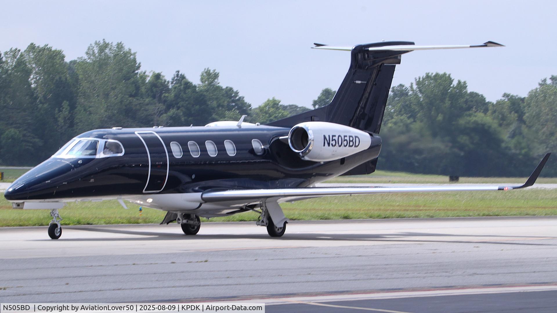 N6867Z, 1981 Cessna 421C Golden Eagle C/N 421C1090, Wheels Up Phenom 300
